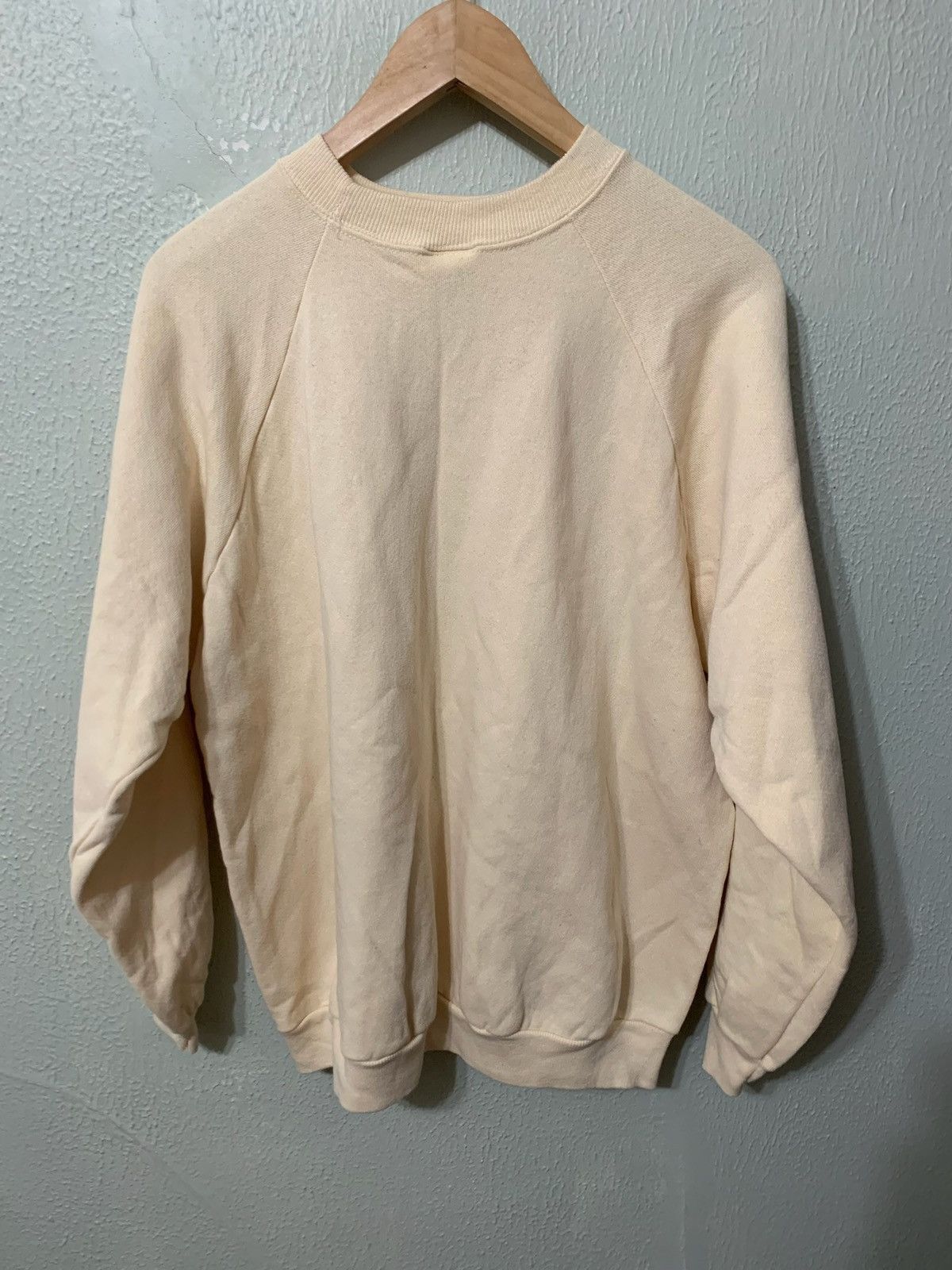 Vintage Vintage Crewneck 1990s Tan Blank Vintage Sweatshirt Size US XL / EU 56 / 4 - 3 Thumbnail
