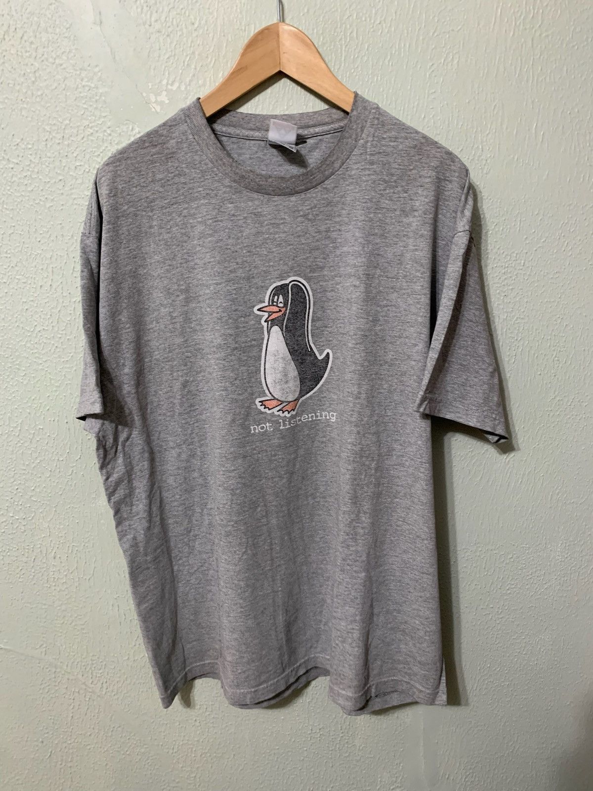 Vintage Vintage Penguin Graphic T-Shirt Size US XL / EU 56 / 4 - 2 Thumbnail