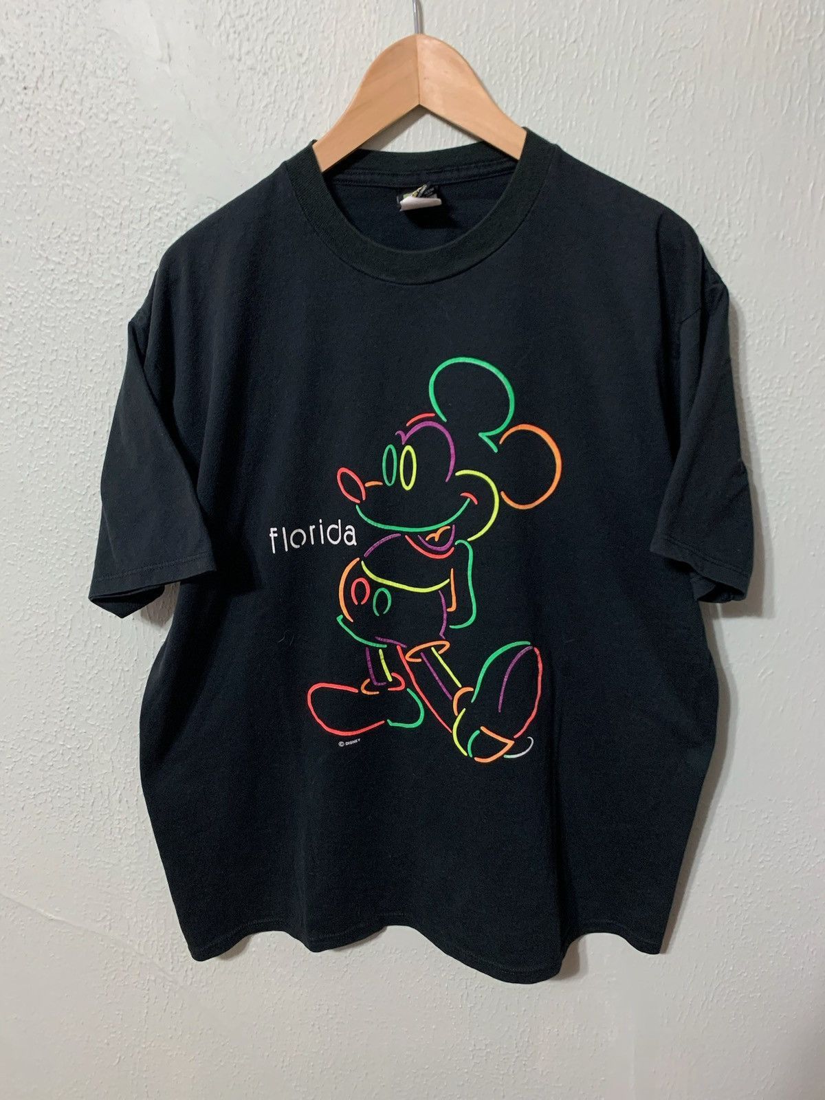 Vintage Vintage Mickey Mouse Neon Outline T-Shirt Size US XL / EU 56 / 4 - 1 Thumbnail