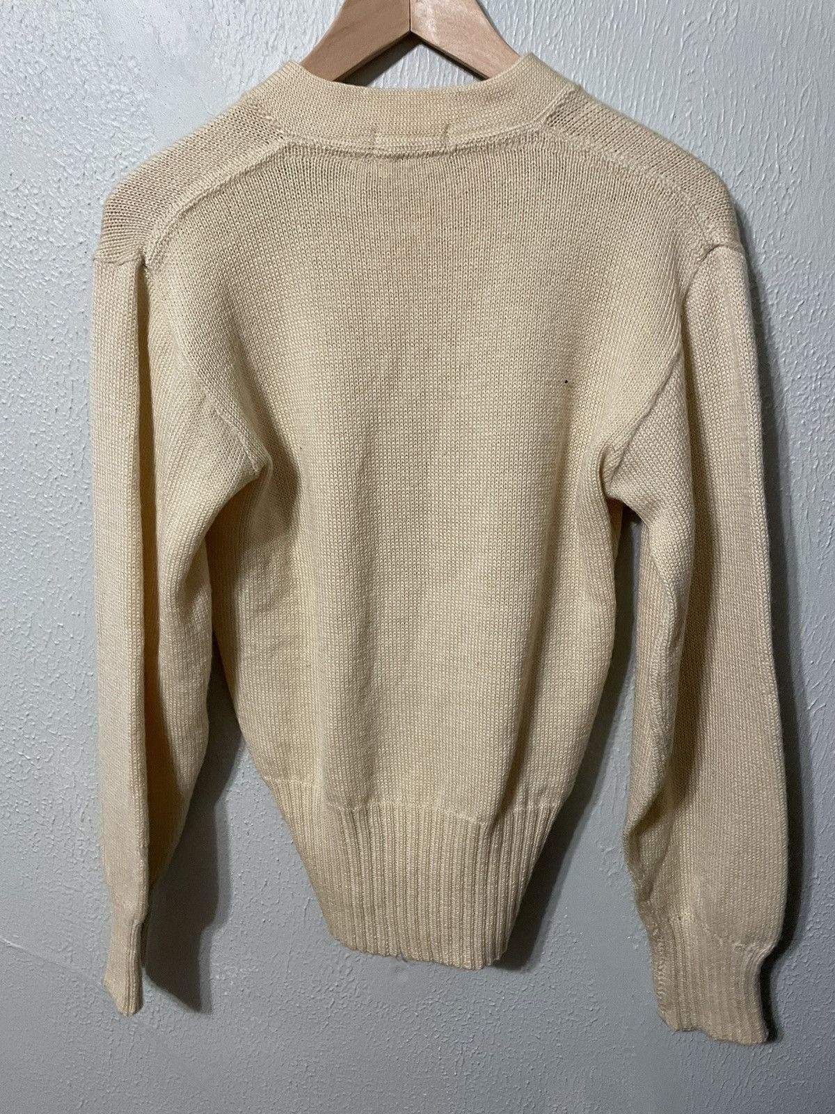 Vintage Vintage 1960s Cream Ribbed Knit Sweater Size US S / EU 44-46 / 1 - 4 Thumbnail