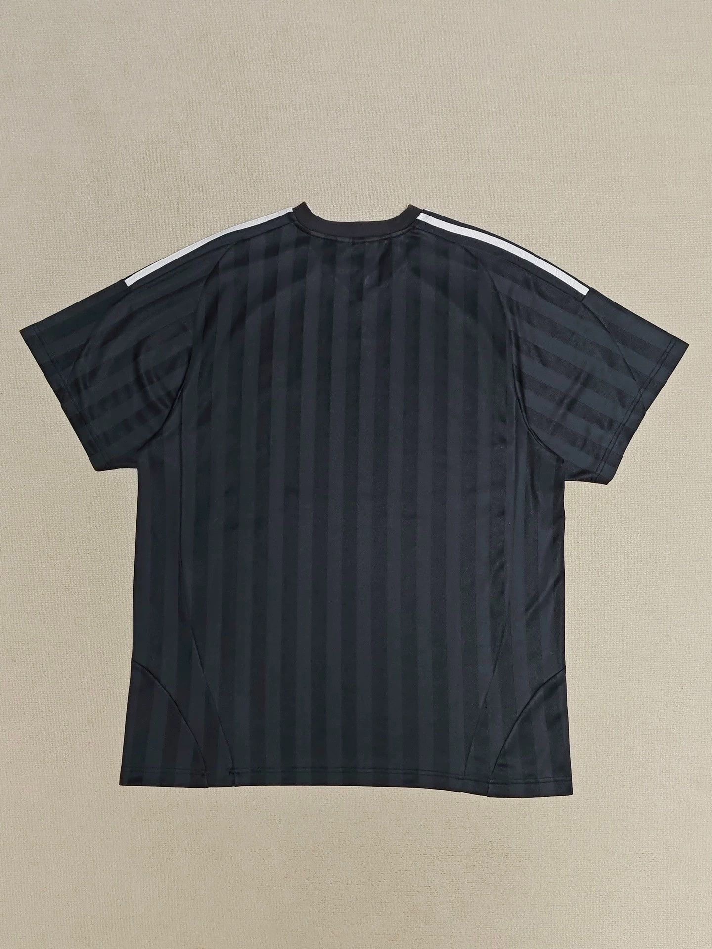 Balenciaga Balenciaga Adidas Joint 23ss Show Style Manchester United  Football Short Sleeve | Grailed