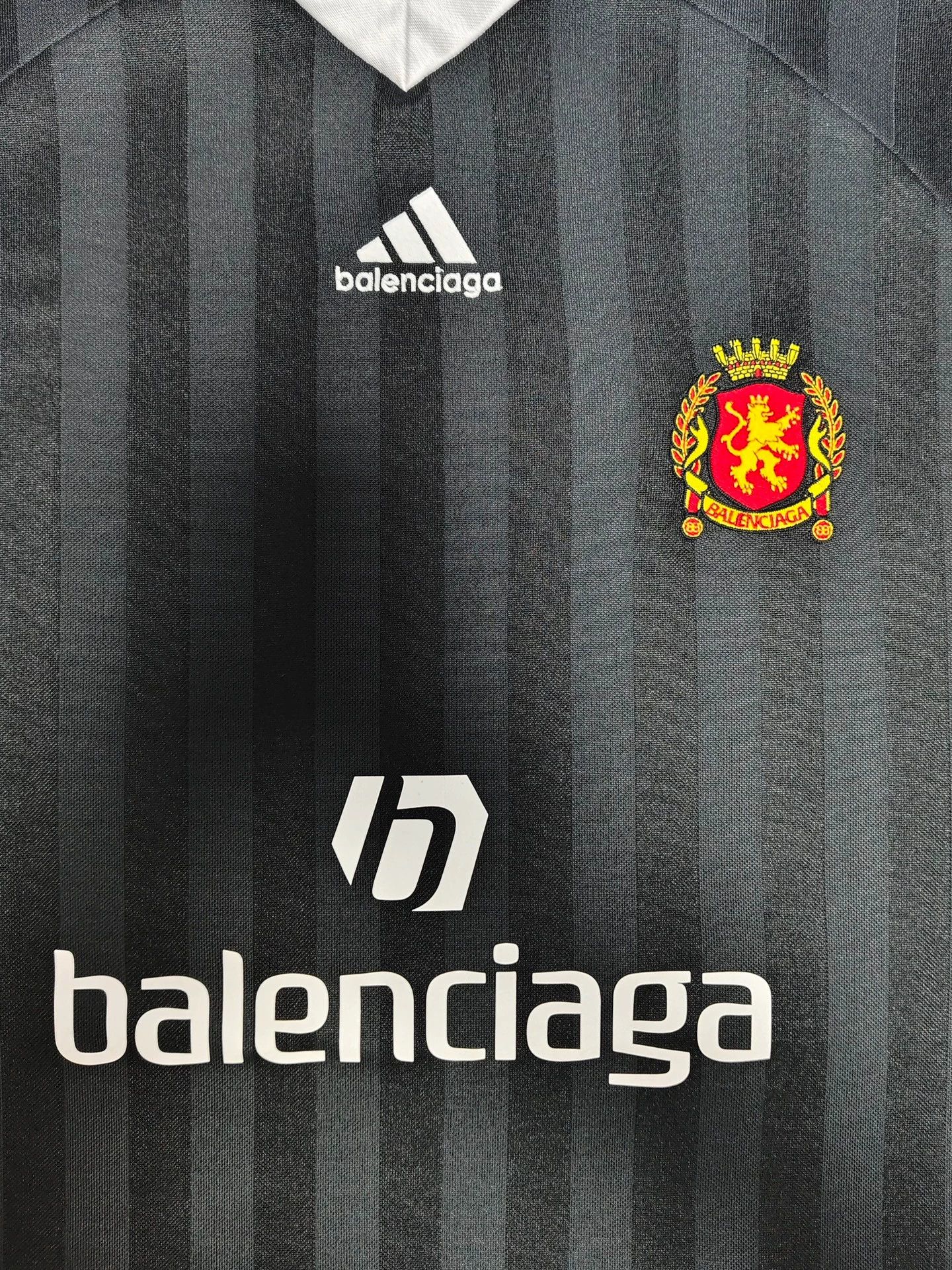 Balenciaga Adidas Joint 23ss Show Style Manchester United Balenciaga Adidas Joint 23ss Show Style Manchester United