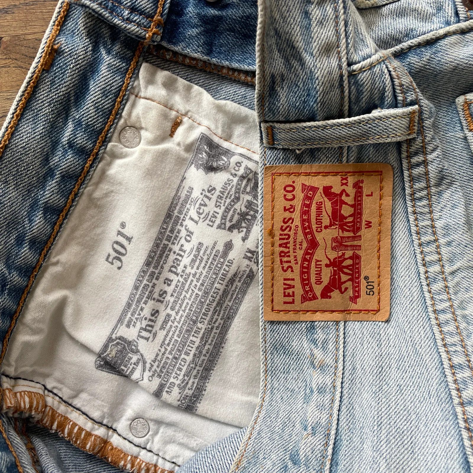 Levi's Levi's 501 Shorts Shorts Size 26" / US 2 / IT 38 - 2 Thumbnail