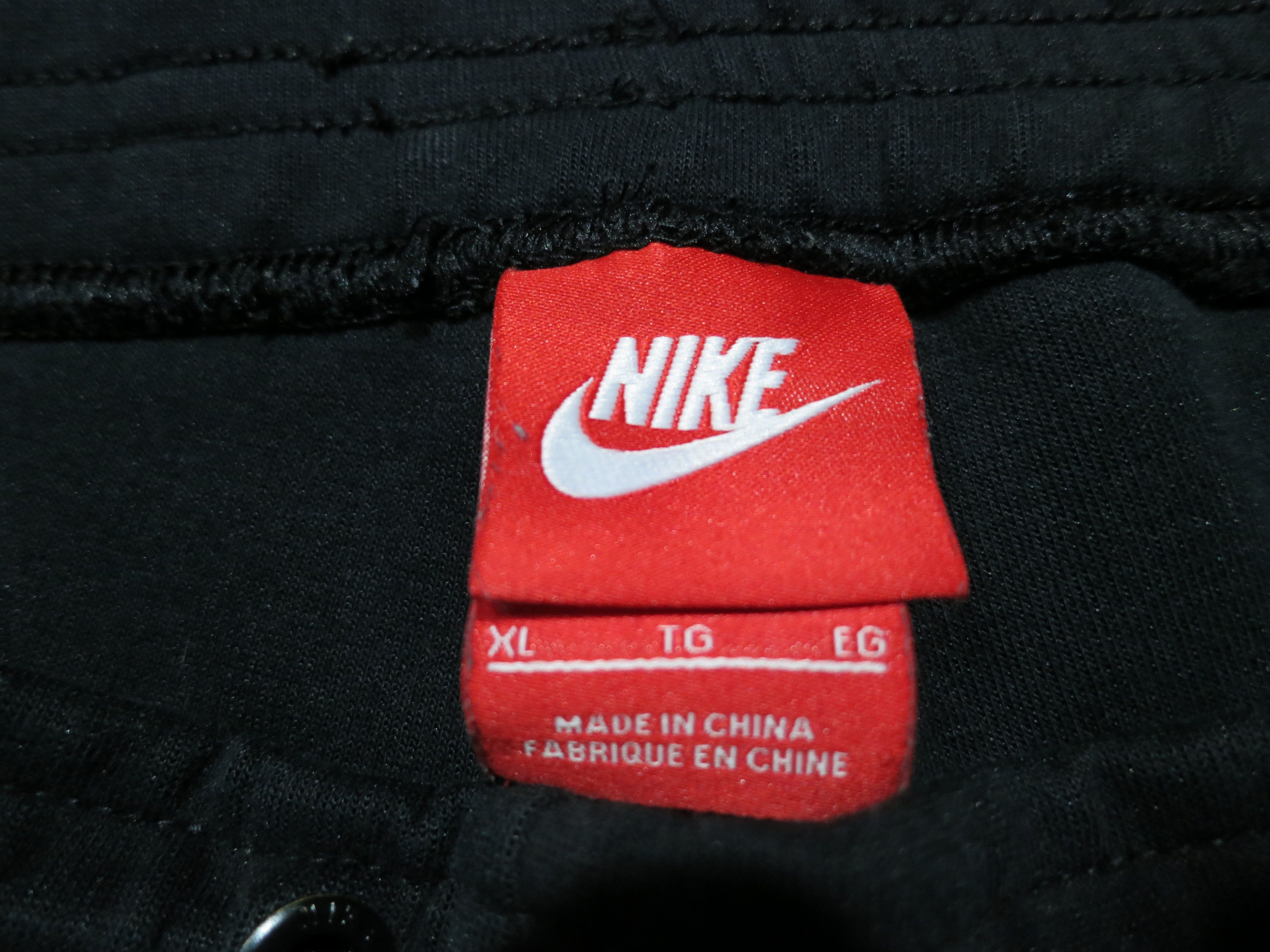 Nike Nike tech fleece black joggers sweatpants Size US 32 / EU 48 - 6 Preview