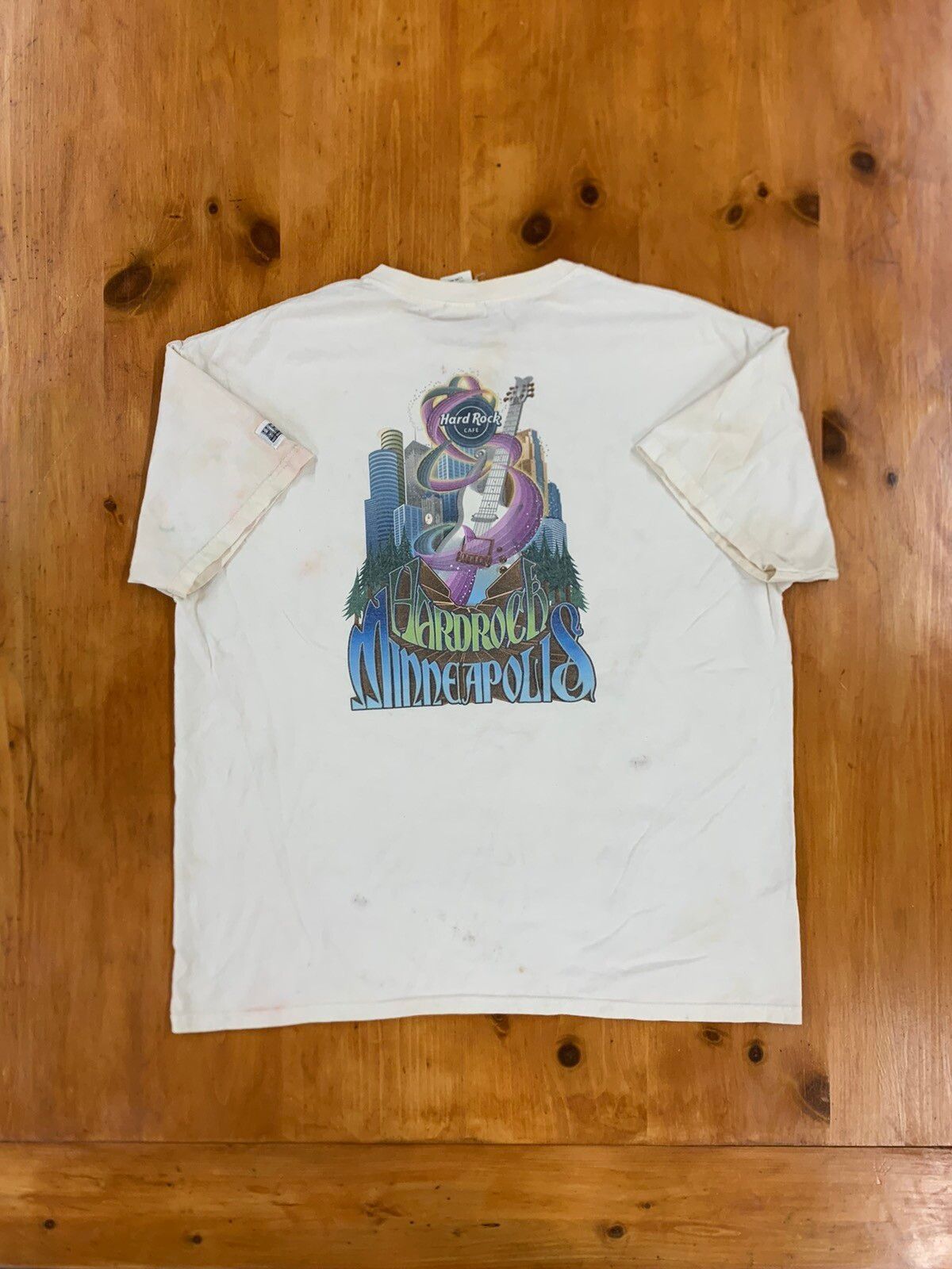 Vintage Vintage Hard Rock Cafe Minneapolis Guitar Skyscraper Tee Size US L / EU 52-54 / 3 - 8 Thumbnail