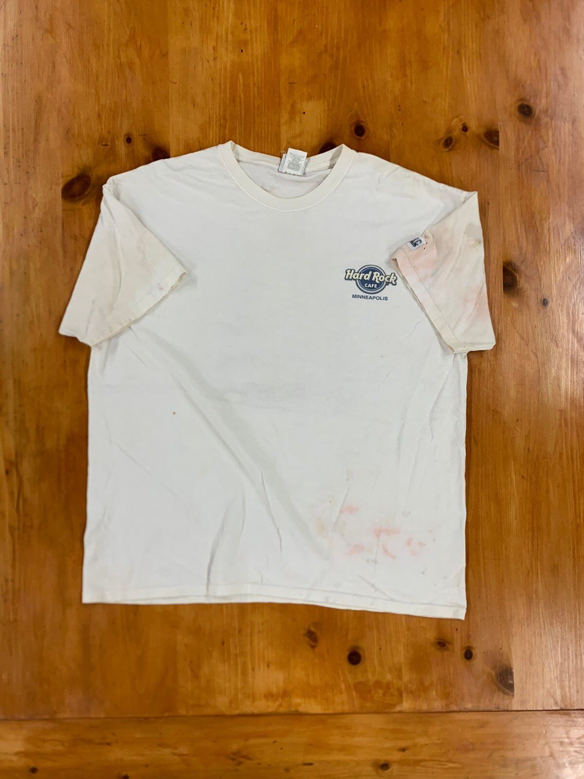 Vintage Vintage Hard Rock Cafe Minneapolis Guitar Skyscraper Tee Size US L / EU 52-54 / 3 - 3 Thumbnail
