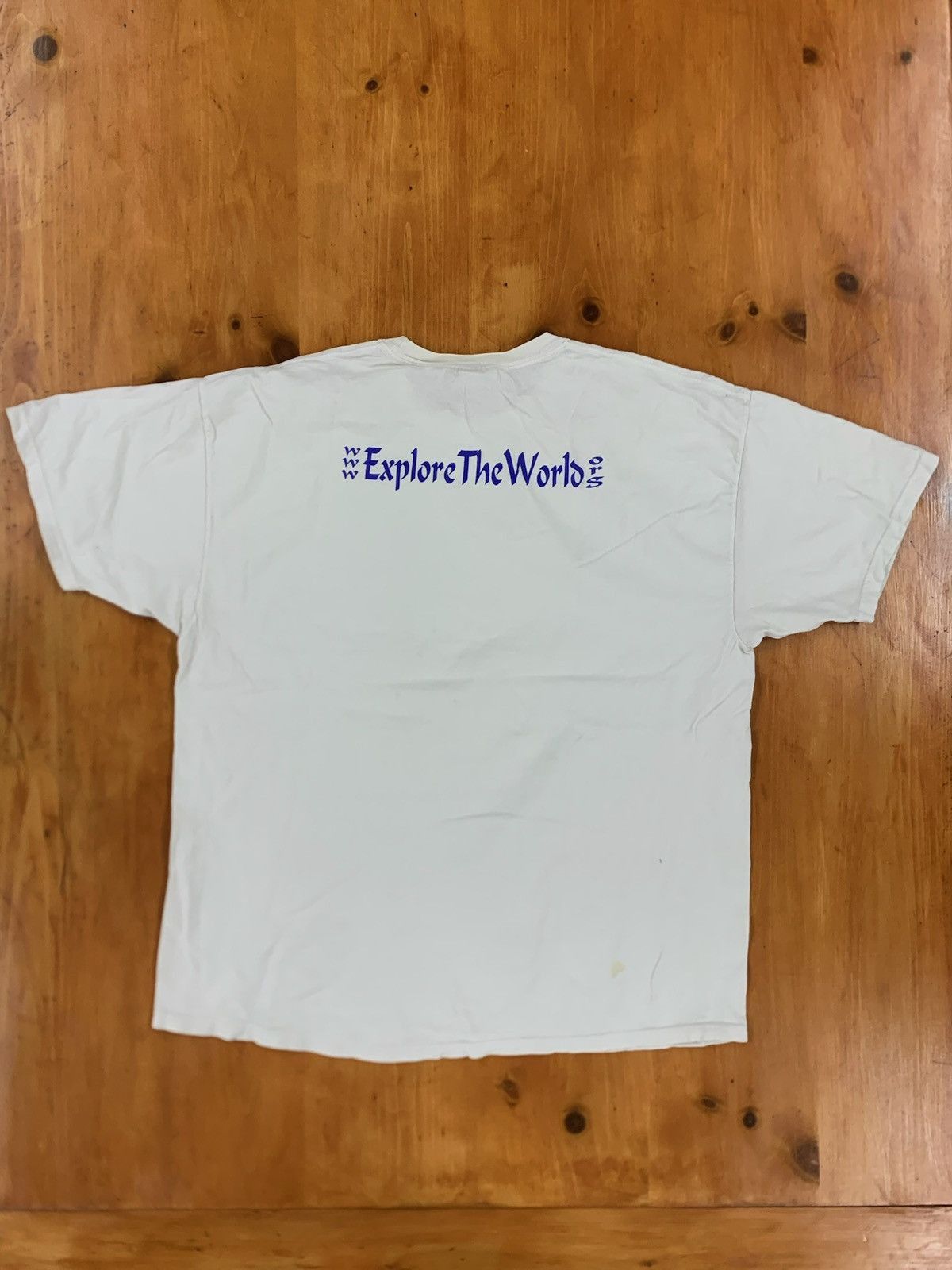 Vintage Vintage Explore the World T-Shirt Size US XL / EU 56 / 4 - 2 Thumbnail