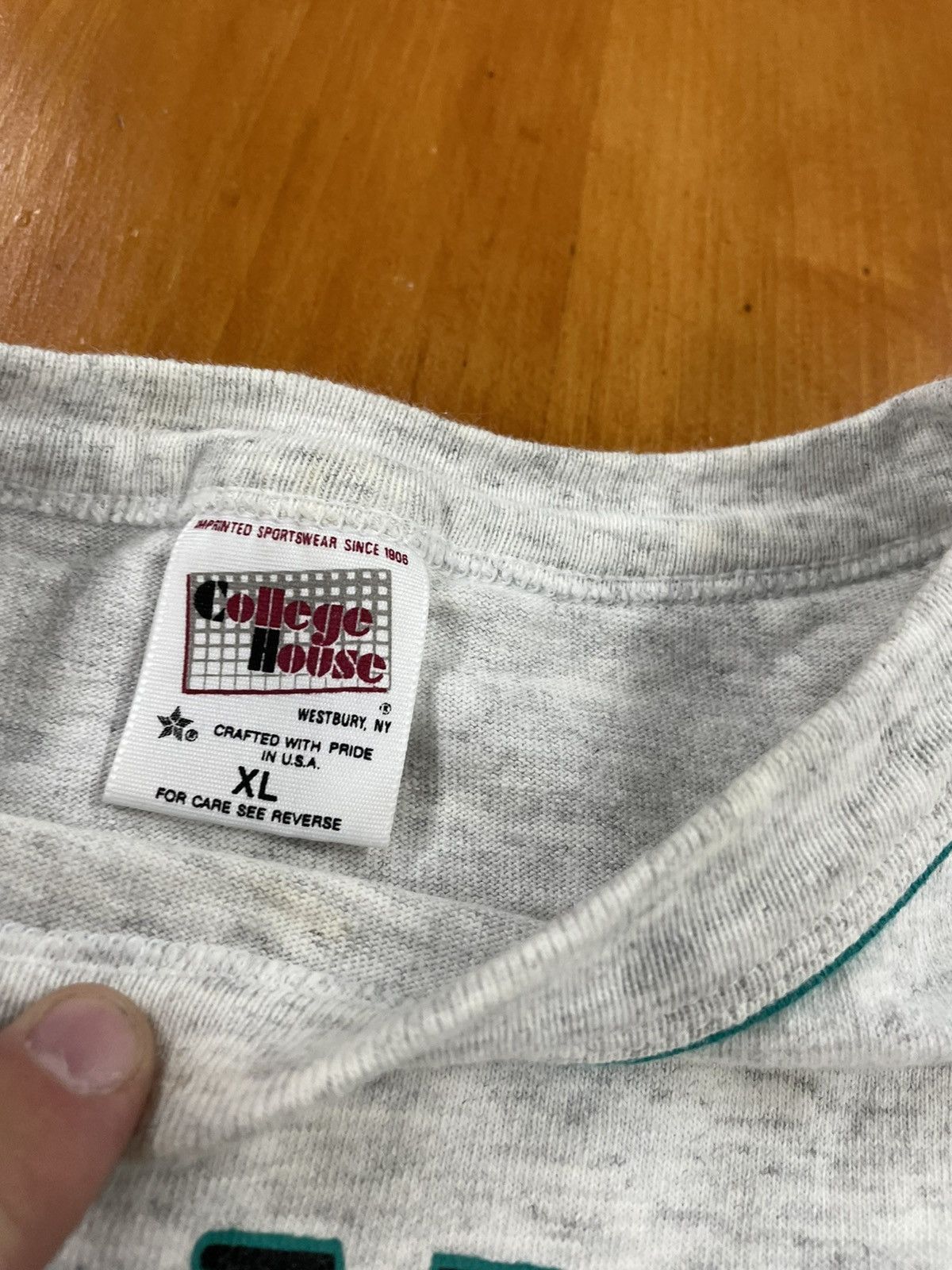 Vintage Vintage Bermuda T-Shirt Size US XL / EU 56 / 4 - 2 Thumbnail