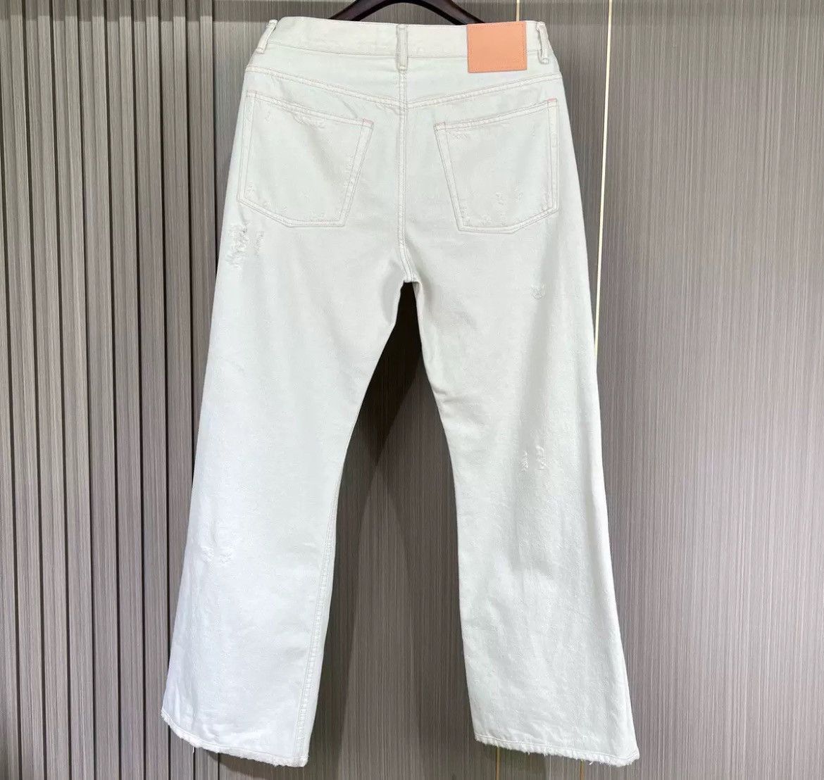 Acne Studios Acne Studios 2021M beige ripped jeans - DMC Size US 31 - 2 Thumbnail