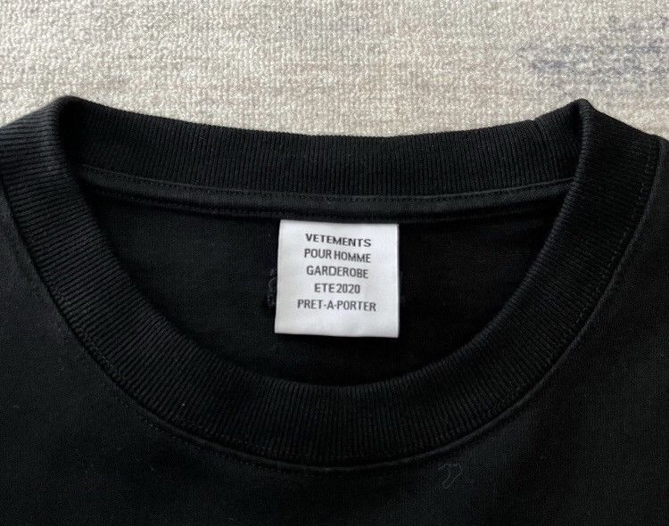 Vetements VETEMENTS Short sleeved Tshirt - DMC Size US S / EU 44-46 / 1 - 8 Thumbnail