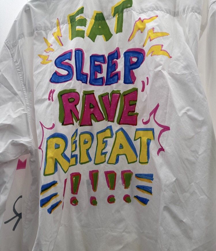 Vetements Vetements white graffiti shirt - DMC Size US M / EU 48-50 / 2 - 4 Thumbnail