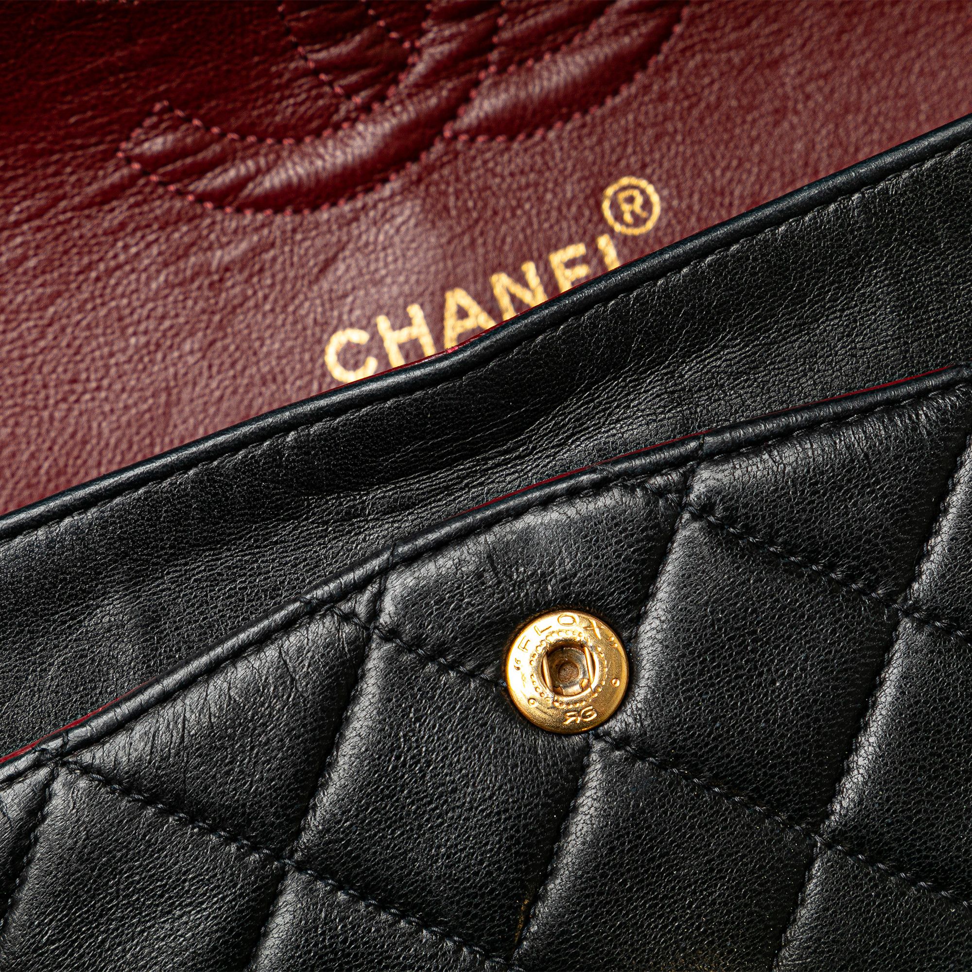 Chanel Chanel Small Classic Lambskin Double Flap Size ONE SIZE - 9 Thumbnail
