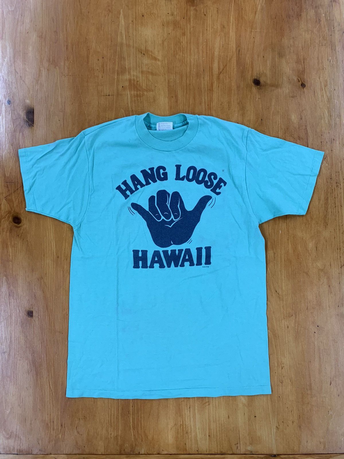 Vintage Vintage 1980s Hang Loose Hawaii T-Shirt Size US L / EU 52-54 / 3 - 1 Thumbnail