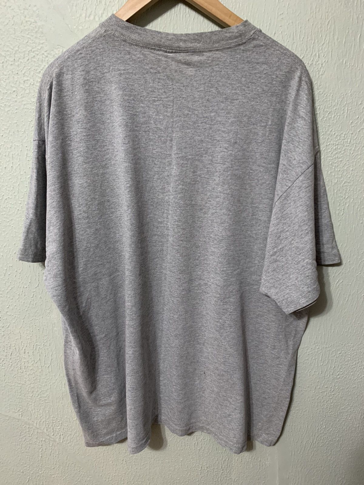Vintage Vintage Disney Tigger Magical Day Tee Size US XL / EU 56 / 4 - 2 Thumbnail
