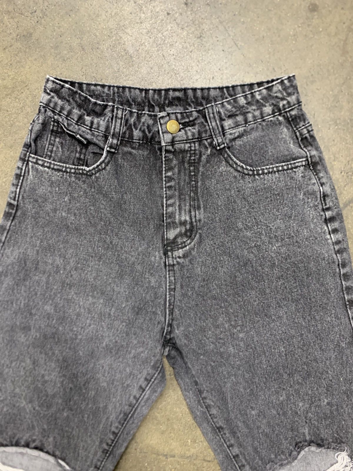 Jean × Vintage Vintage Distressed Jeans 29x26 Size US 29 - 3 Thumbnail