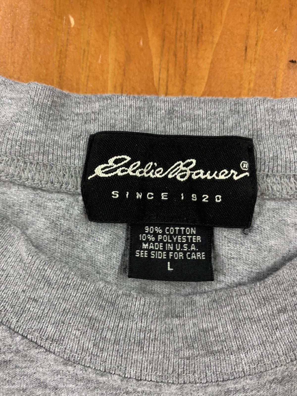 Eddie Bauer × Vintage Vintage Eddie Bauer Chest Hit Tee Size US L / EU 52-54 / 3 - 3 Thumbnail
