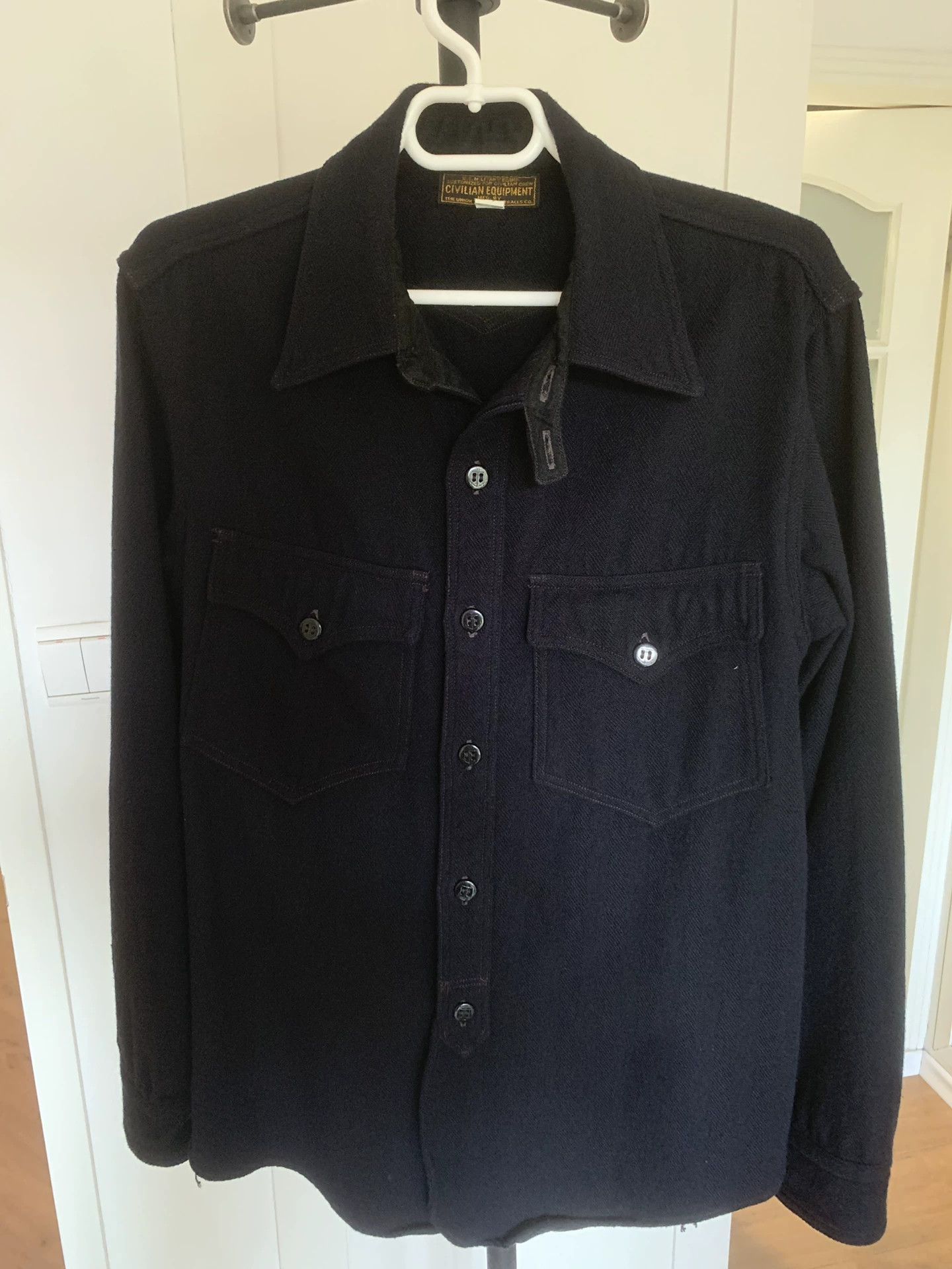 Freewheelers Freewheelers U.S.NAVY OFFICER SHIRTS Size US L / EU 52-54 / 3 - 4 Thumbnail
