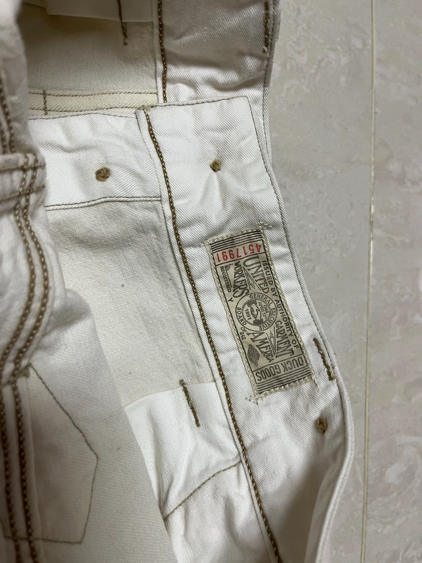 Freewheelers Freewheelers White trousers with middle waist and straight pants. Size US 30 / EU 46 - 6 Thumbnail