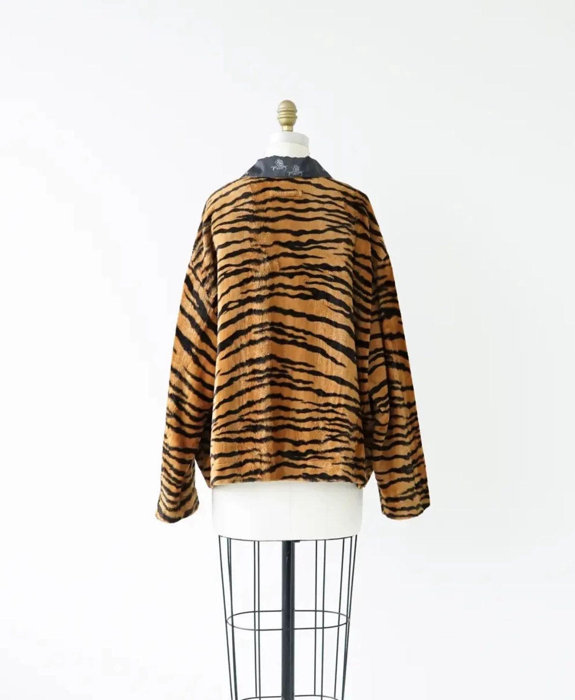 Jean Paul Gaultier Jean Paul Gaultier Tiger pattern double-sided suede coat Size US M / EU 48-50 / 2 - 4 Thumbnail