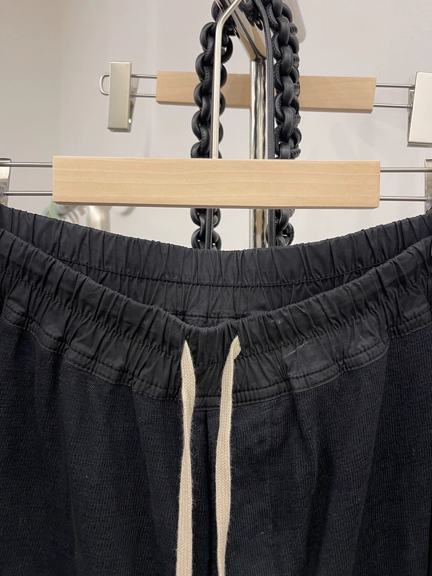Rick Owens Rick Owens Drkshdw crotch shorts Size US 32 / EU 48 - 2 Thumbnail
