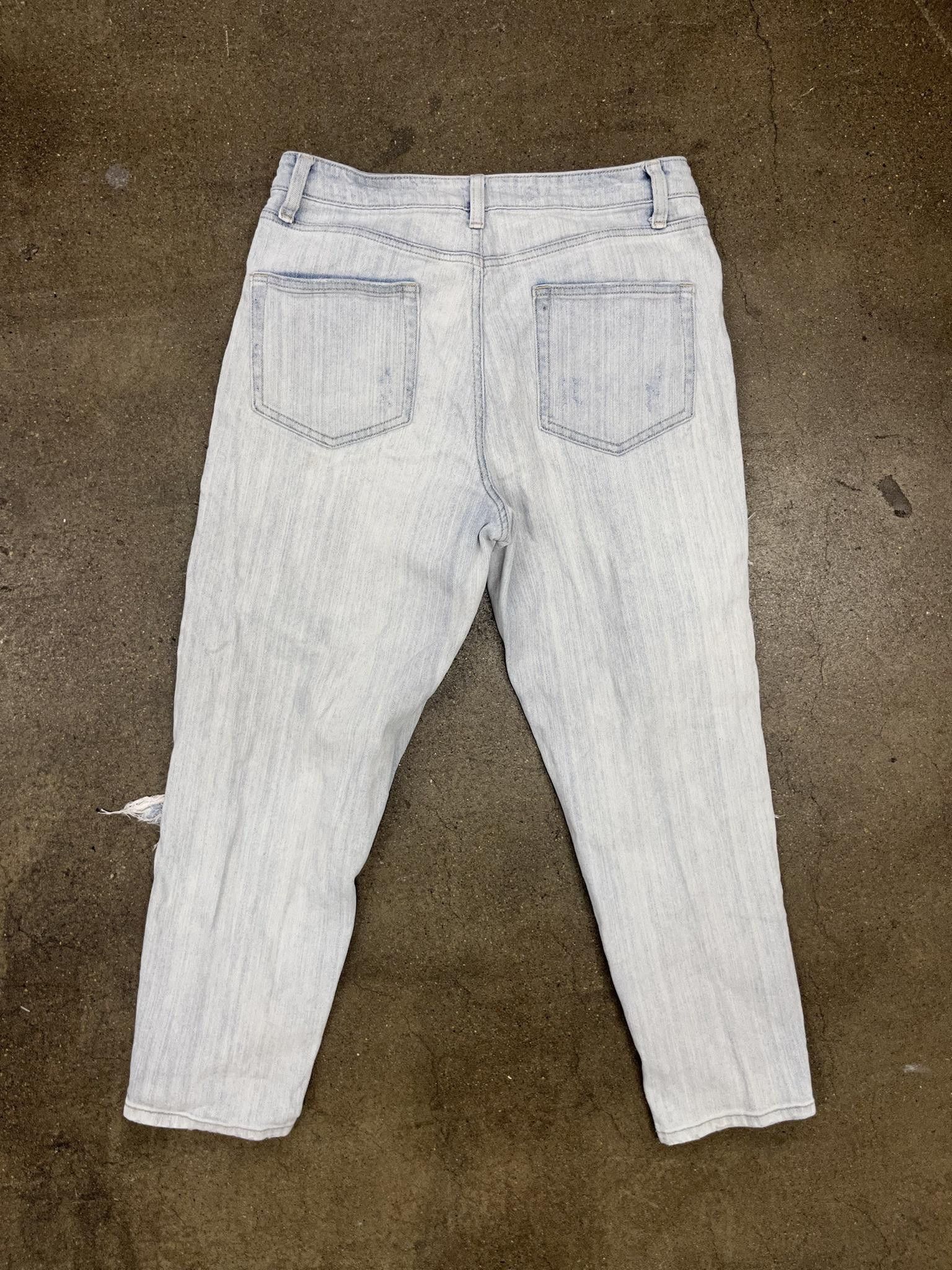 Jean Wild Fable Blown Out Legs Lightwash Denim Size US 30 / EU 46 - 3 Thumbnail
