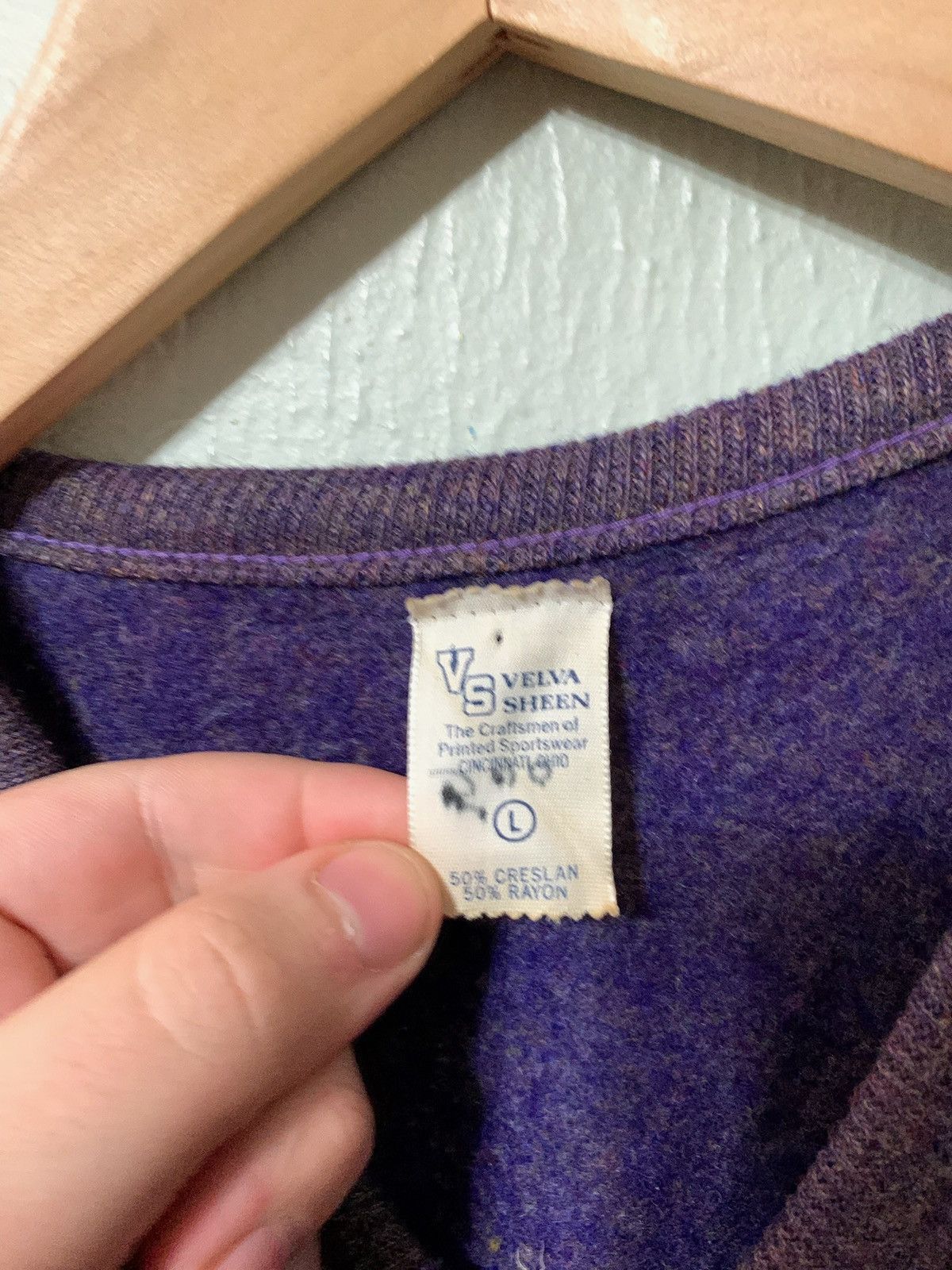 Vintage Vintage 1970s Lavender Blend College Sweater Size US L / EU 52-54 / 3 - 3 Thumbnail