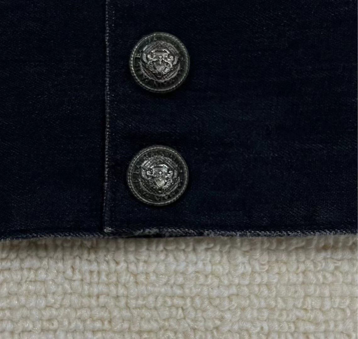 Balmain Balmain Imitation of the old arm destroyed the letter logo denim jacket behind the silver buckle. Size US M / EU 48-50 / 2 - 5 Thumbnail