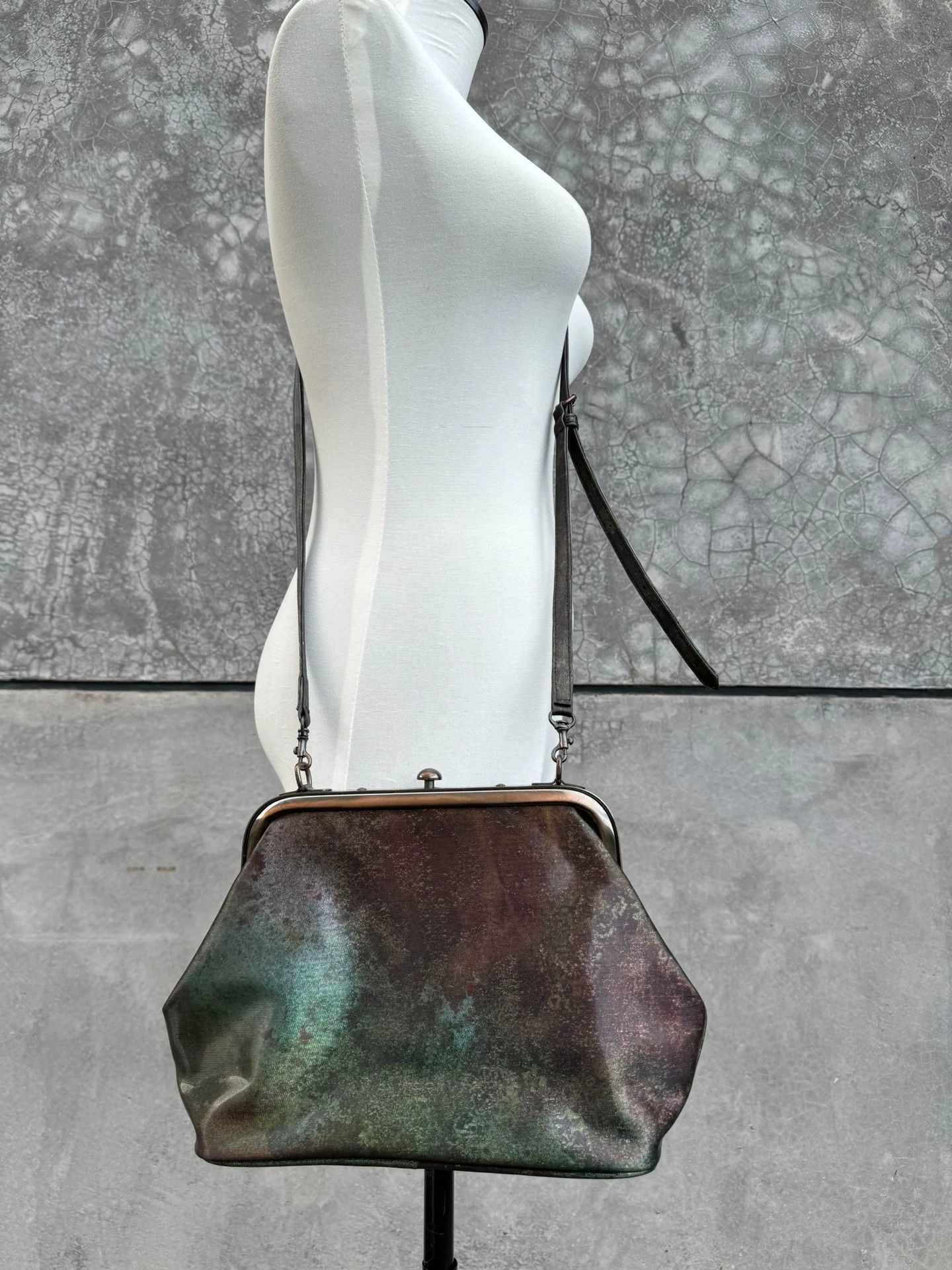 Jean Paul Gaultier Jean Paul Gaultier Jade bug mouth gold medium handbag Size ONE SIZE - 5 Thumbnail