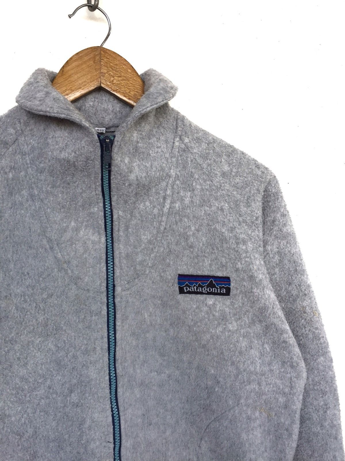 Patagonia 1980s Patagonia Light Grey Logo Ribbed Hem Cotton Jacket Size US S / EU 44-46 / 1 - 2 Thumbnail