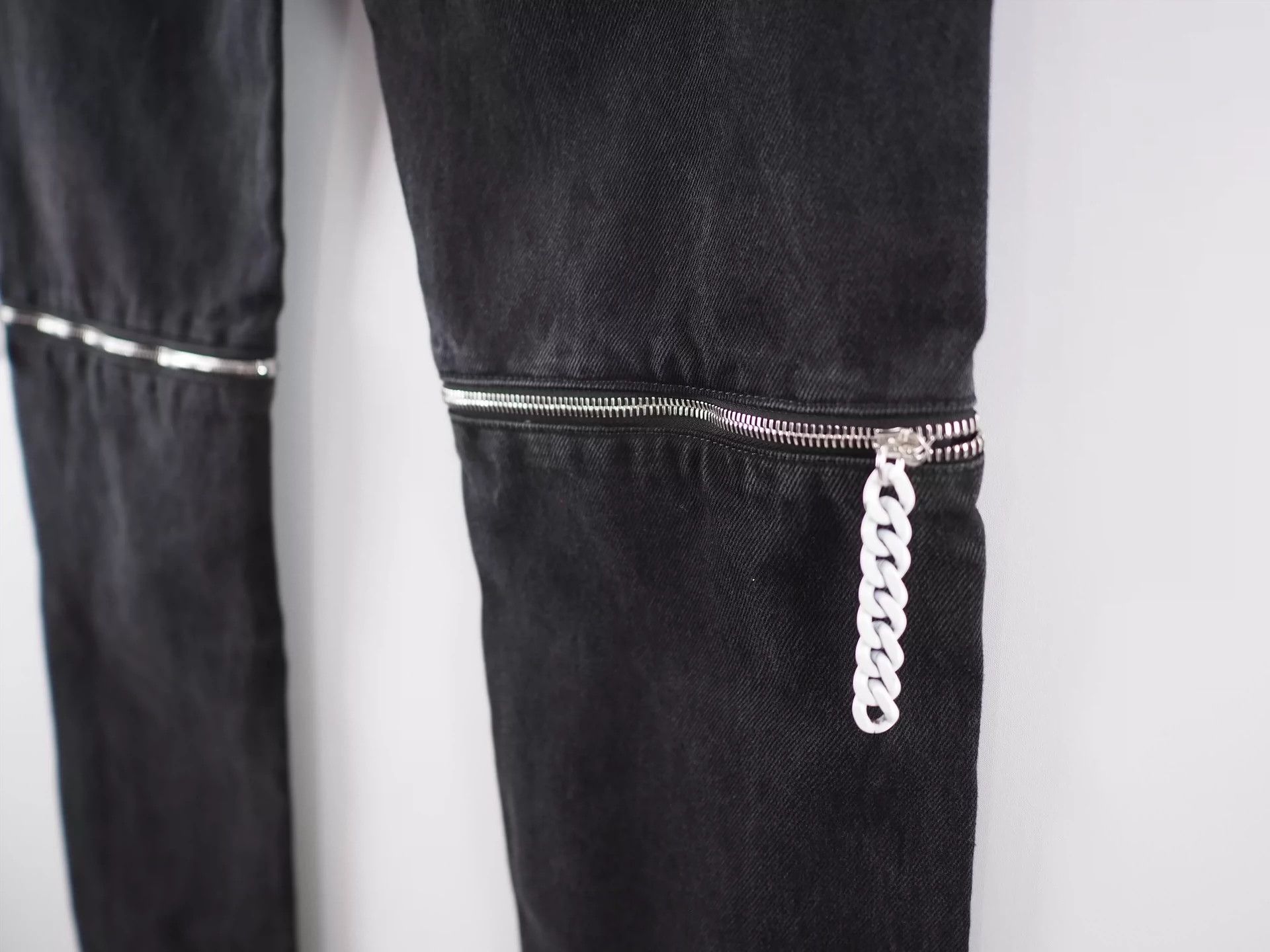 Raf Simons Raf Simons 20AW Black Back Zipper Jeans -DMC Size US 28 / EU 44 - 3 Thumbnail