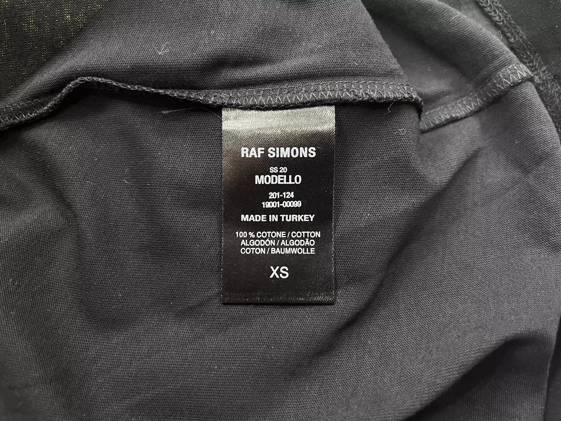 Raf Simons Raf Simons 20SS Black Smiling Short Sleeve -DMC Size US XS / EU 42 / 0 - 6 Thumbnail