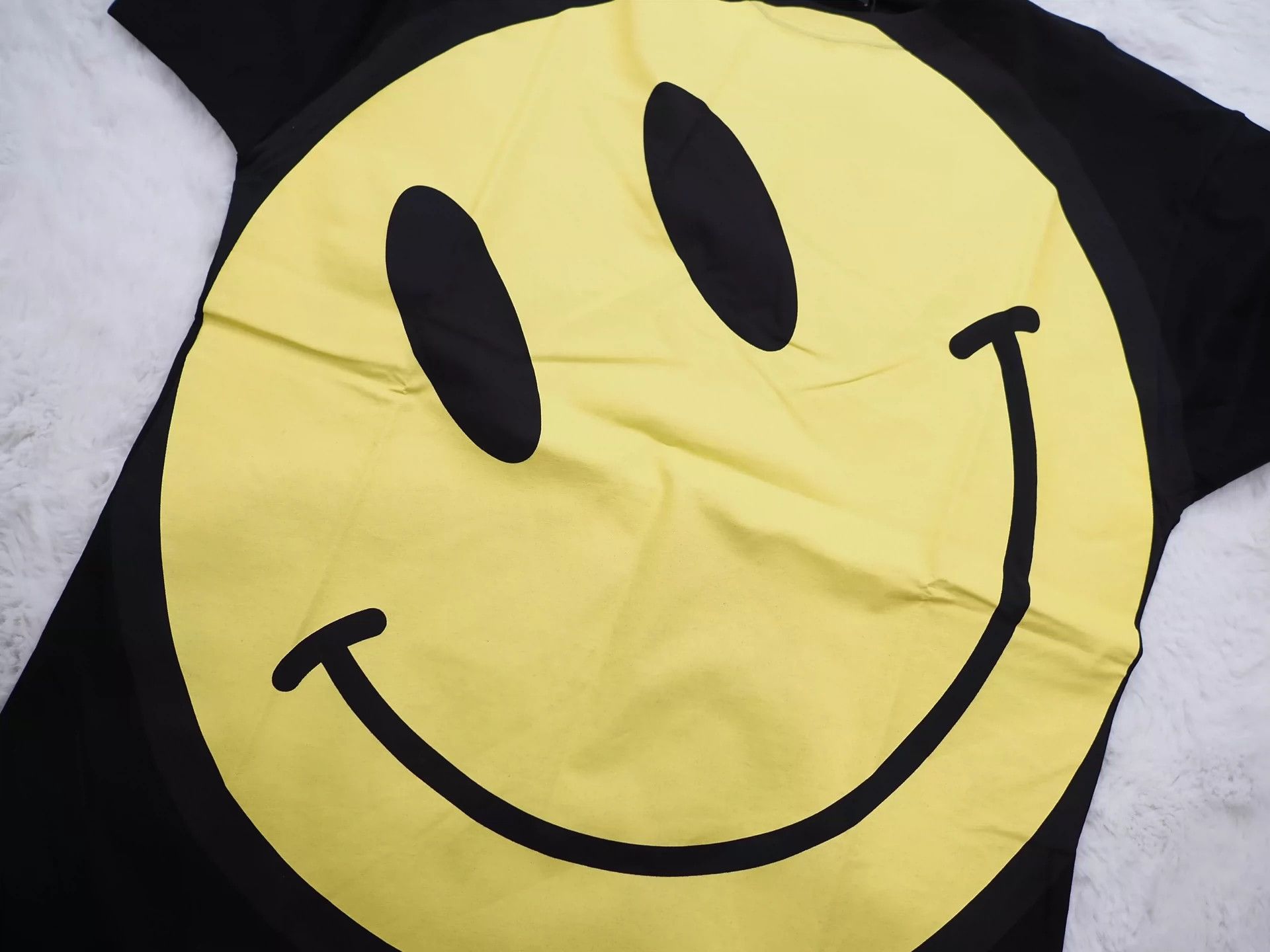 Raf Simons Raf Simons 20SS Black Smiling Short Sleeve -DMC Size US XS / EU 42 / 0 - 3 Thumbnail