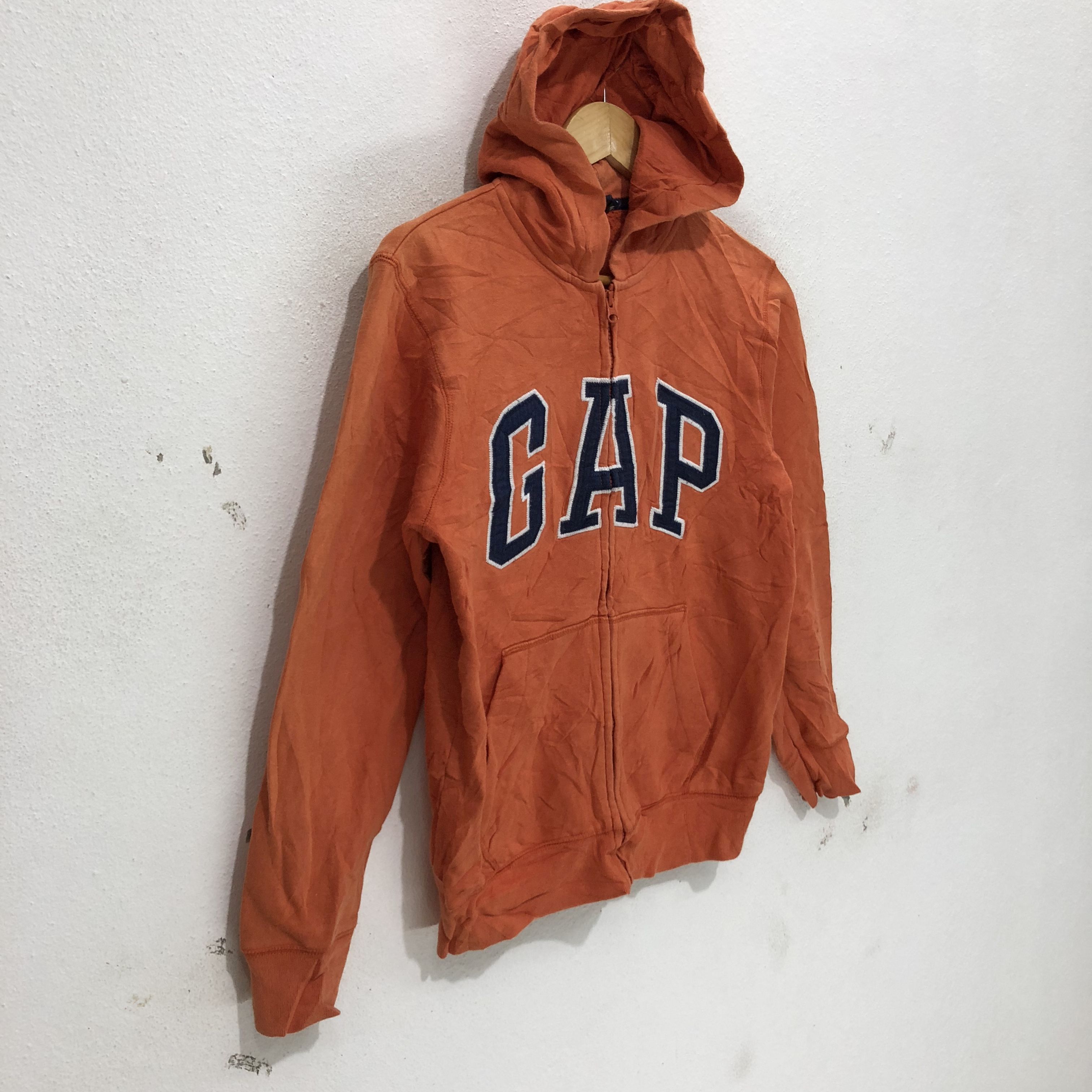 Gap Gap Zip Up Hoodie Sweater Spell Out Orange Sweatshirt Size Large Size US L / EU 52-54 / 3 - 2 Preview