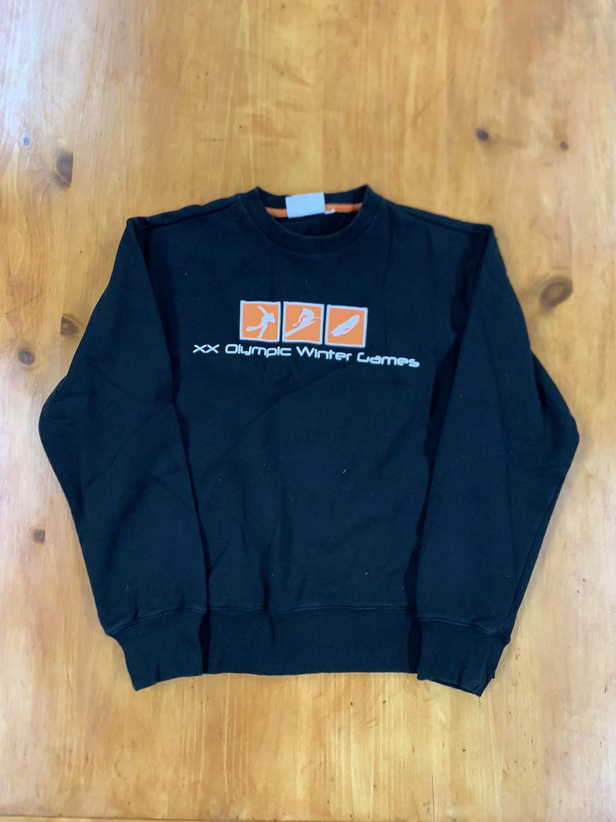 Vintage ASICS Torino 2006 Olympics Winter Sports Crewneck Size US L / EU 52-54 / 3 - 3 Thumbnail