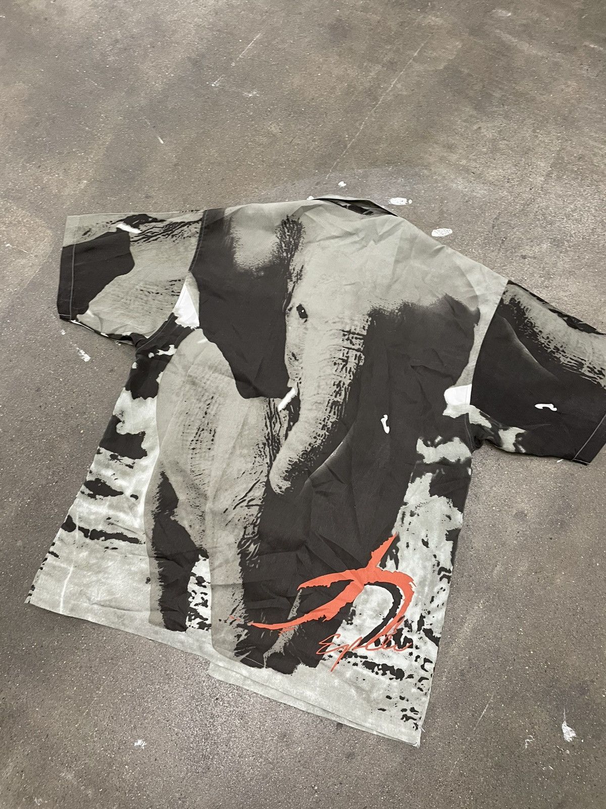 Vintage Vintage 1990s Elephant Overprint Shirt Size US XL / EU 56 / 4 - 3 Thumbnail