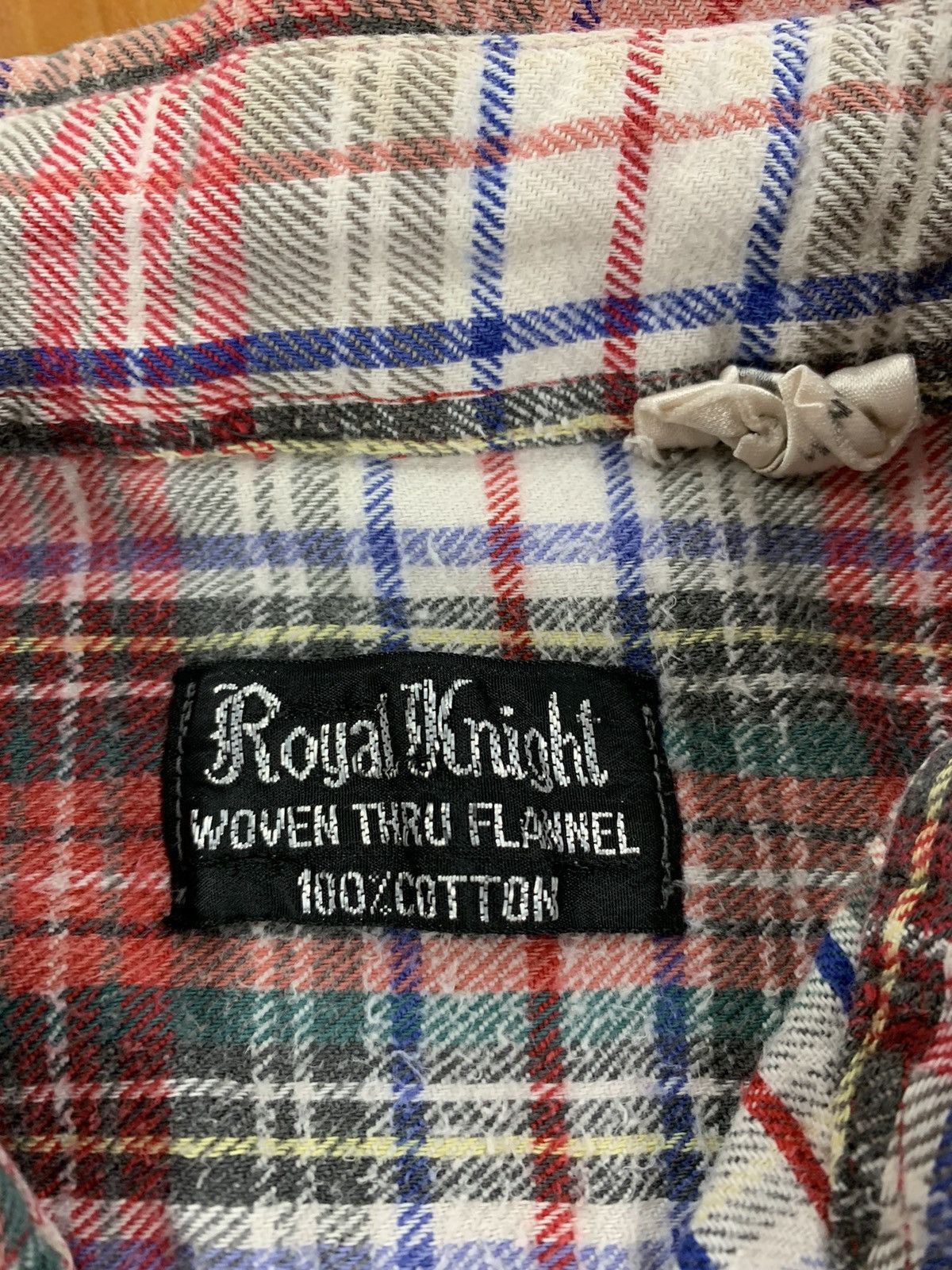 Vintage Vintage Flannel 1980s Royal Knight Check Red Flannel Shirt Size US XL / EU 56 / 4 - 4 Thumbnail