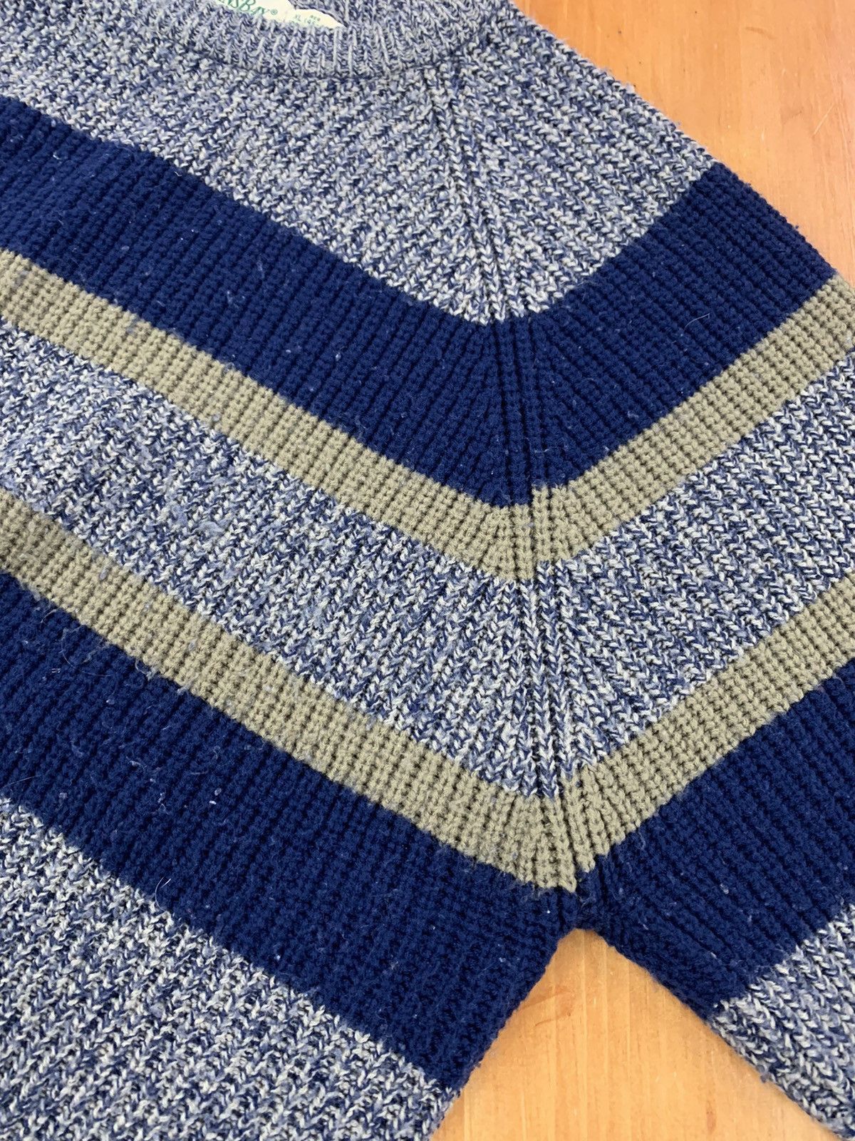 Band Tees Vintage Navy Tan Band Herringbone Knit Sweater Size US XL / EU 56 / 4 - 4 Thumbnail