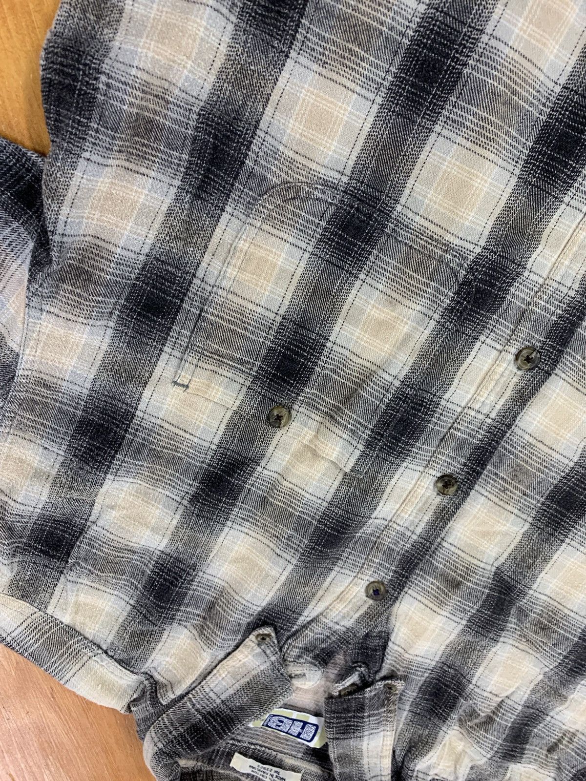 Vintage Vintage Flannel 1990s Shadow Plaid Flannel Size US XL / EU 56 / 4 - 4 Thumbnail