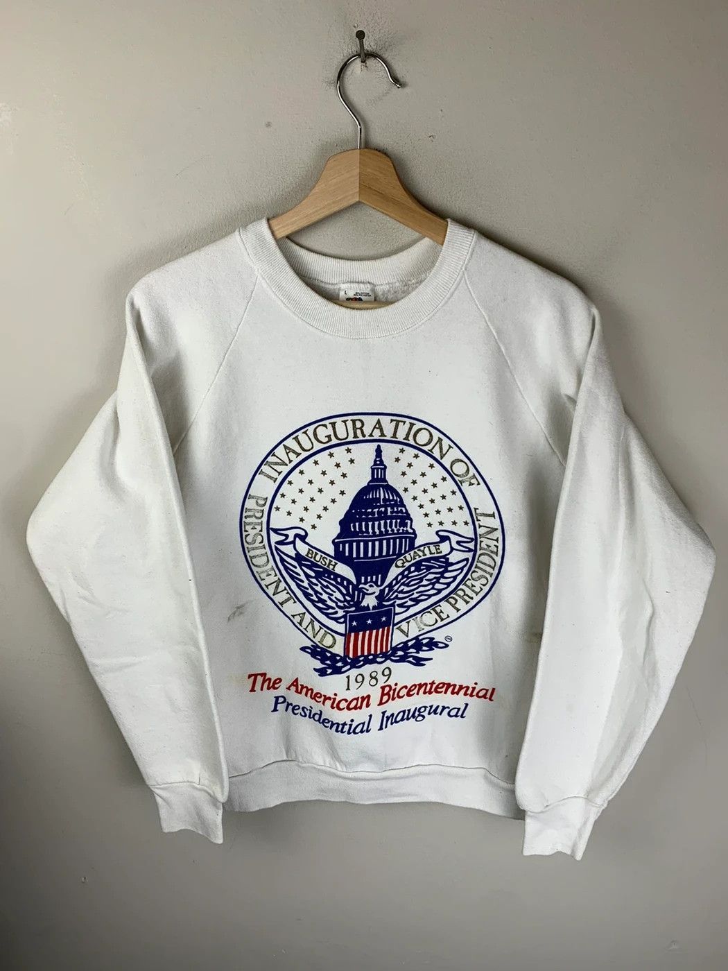 Vintage Vintage Crewneck American Bicentennial Crewneck Size US M / EU 48-50 / 2 - 3 Thumbnail