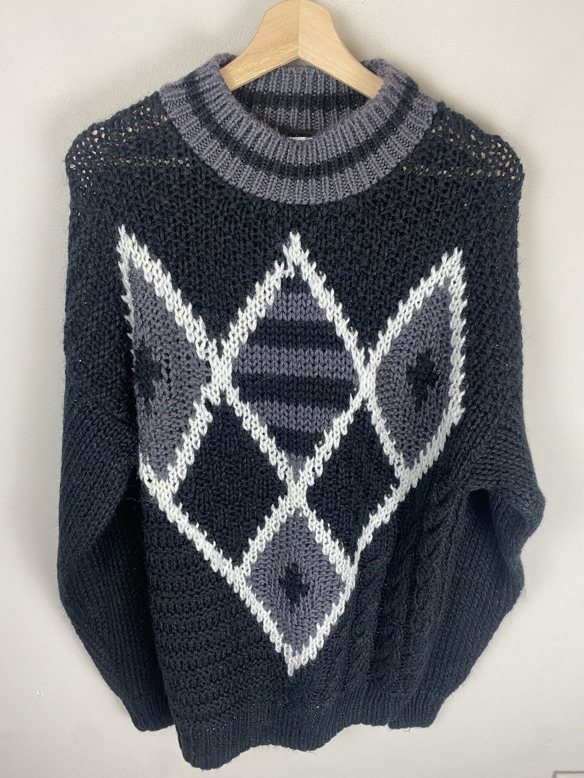 Vintage Vintage Diamond Crown Knit Sweater Size US L / EU 52-54 / 3 - 2 Thumbnail