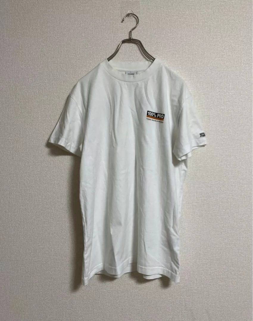 Vetements VETEMENTS 100% is a logo T-shirt, short sleeved shirt -DMC Size US S / EU 44-46 / 1 - 5 Thumbnail