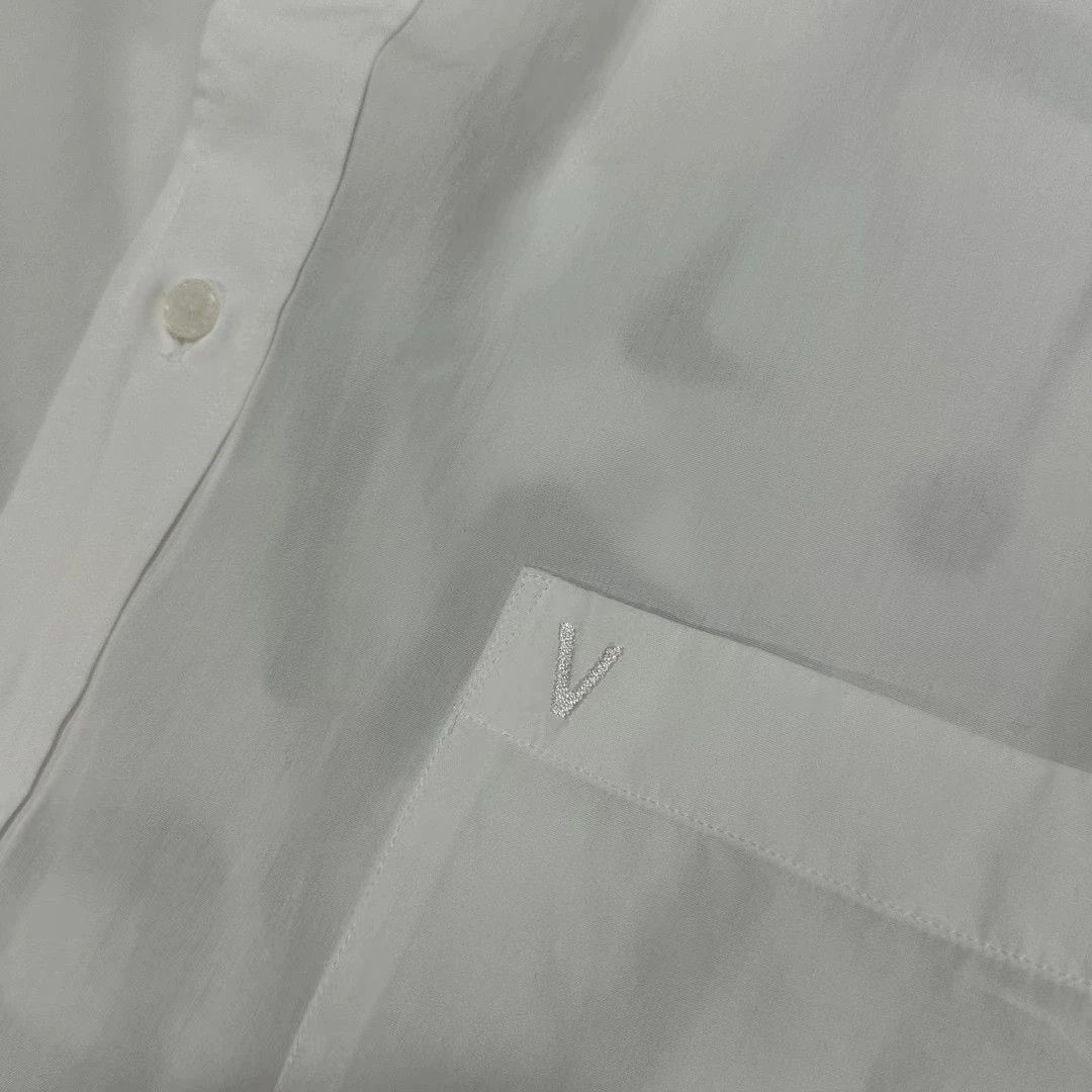 Vetements Vetements back letter pattern long sleeved village shirt -DMC Size US S / EU 44-46 / 1 - 4 Thumbnail