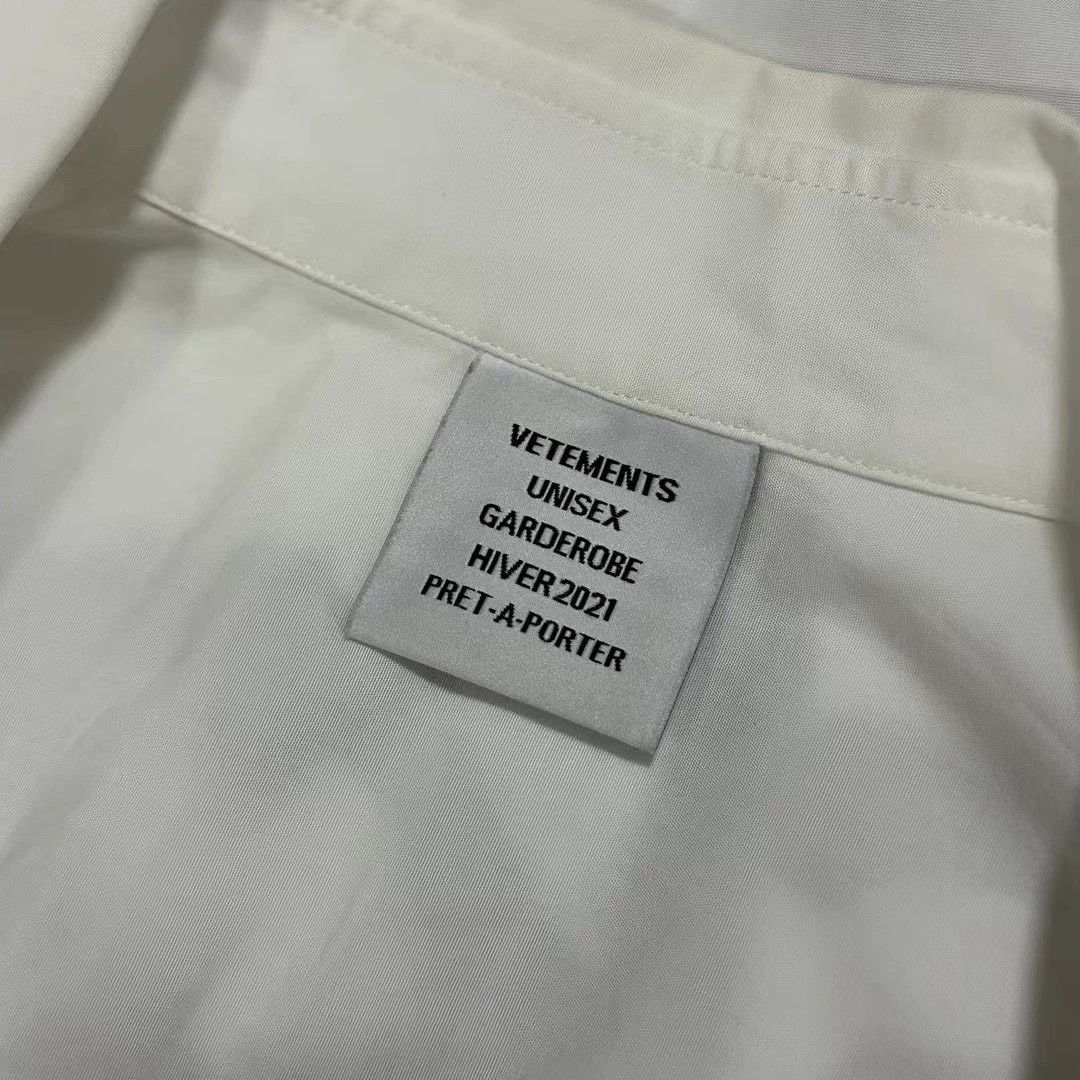 Vetements Vetements back letter pattern long sleeved village shirt -DMC Size US S / EU 44-46 / 1 - 5 Thumbnail