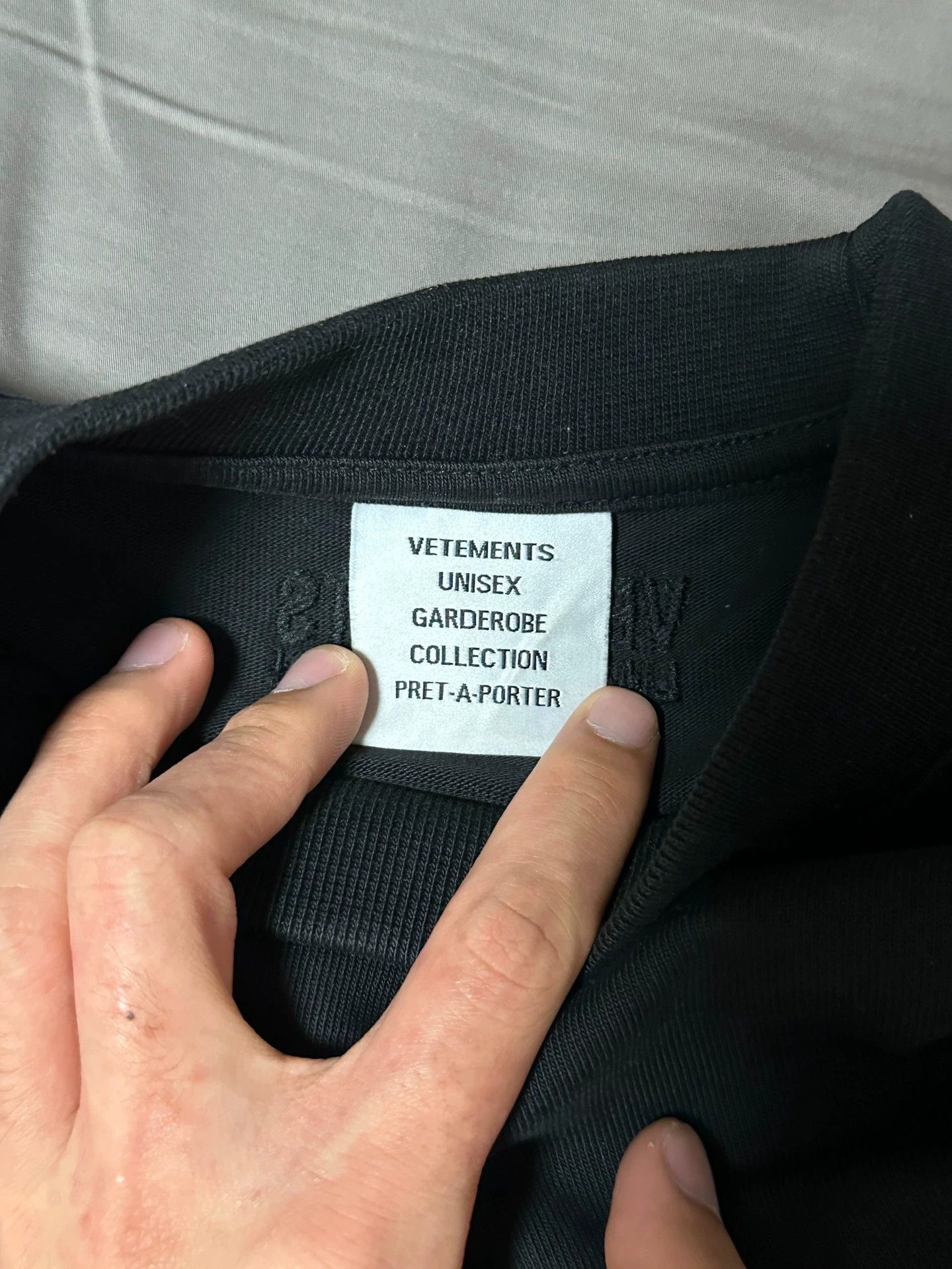 Vetements Vetements 21aw Sanskrit long sleeved shirt -DMC Size US S / EU 44-46 / 1 - 3 Thumbnail