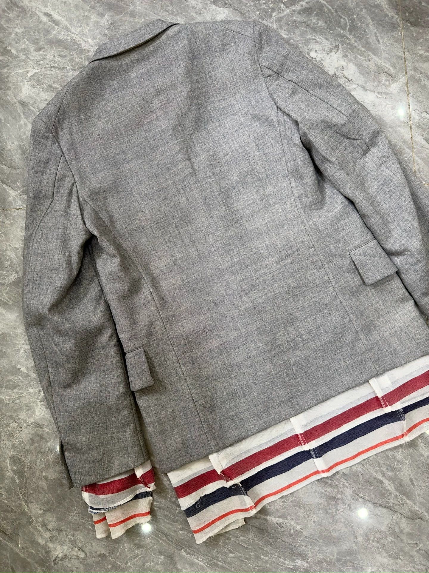 Comme des Garcons Comme Des Garcons Grey suit jacket -DMC Size US S / EU 44-46 / 1 - 3 Thumbnail