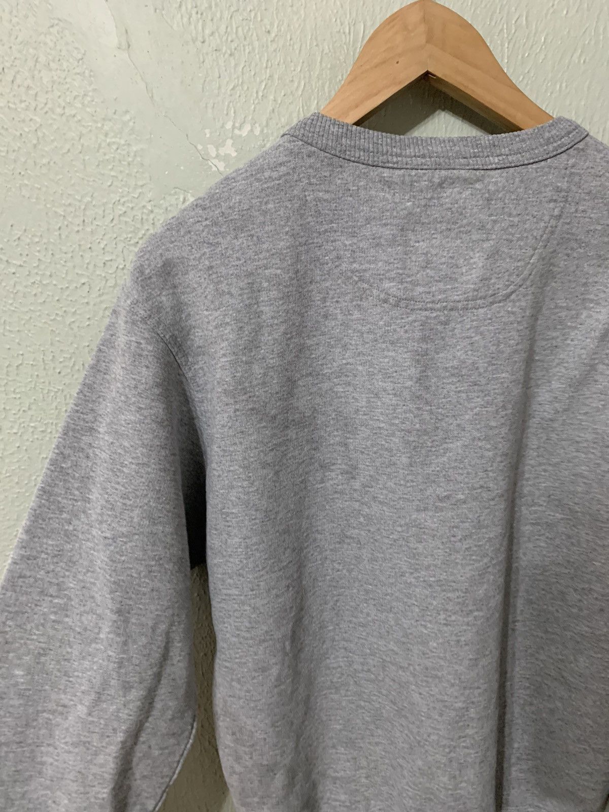 Champion × Vintage Vintage Crewneck Champion Tonal C Logo Crewneck Size US S / EU 44-46 / 1 - 4 Thumbnail