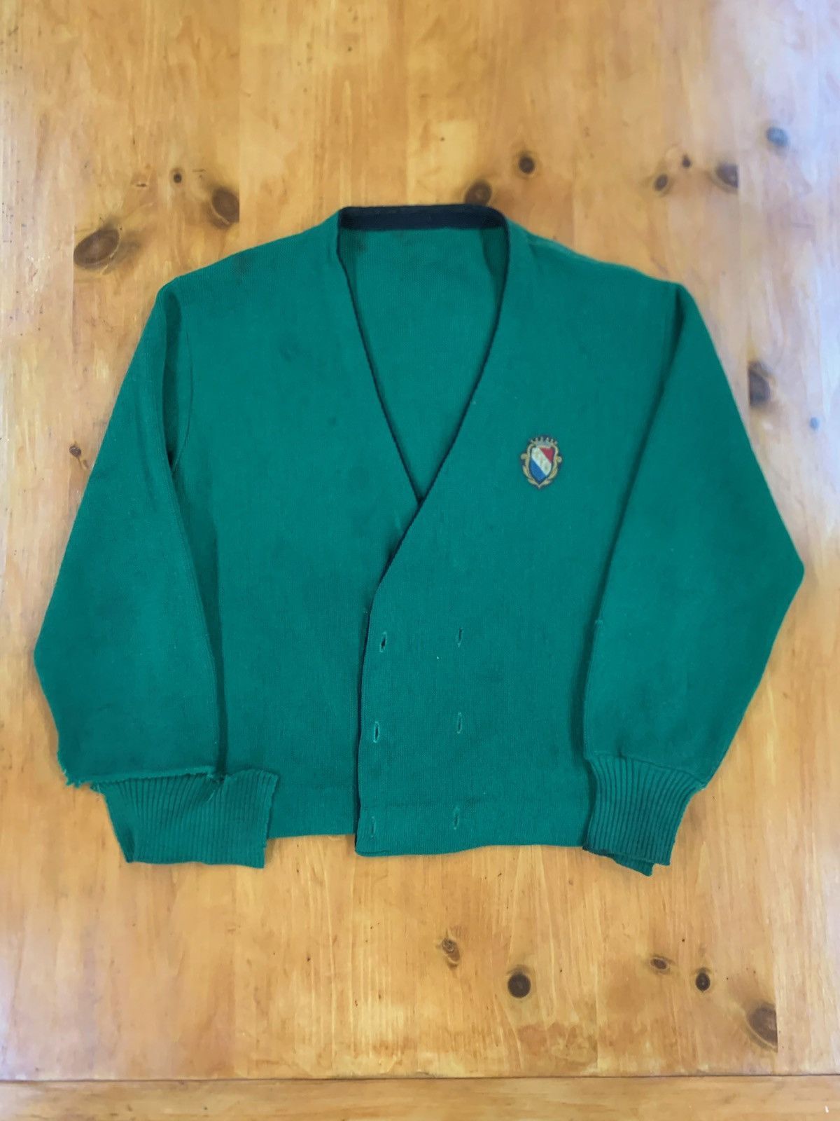 Vintage Vintage Shield Crest Knit Cardigan Size US M / EU 48-50 / 2 - 3 Thumbnail
