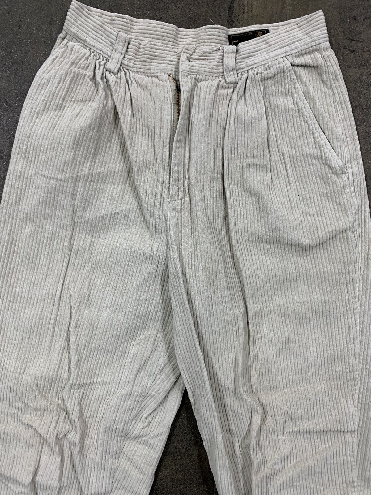 Eddie Bauer × Jean × Vintage Vintage Eddie Bauer Corduroy Missing Button Pants Size US 28 / EU 44 - 3 Thumbnail