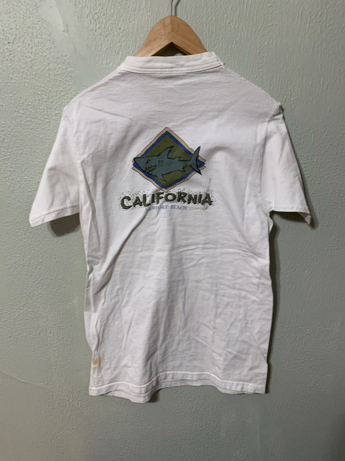 Vintage Vintage California Shark Distressed T-Shirt Size US M / EU 48-50 / 2 - 6 Thumbnail