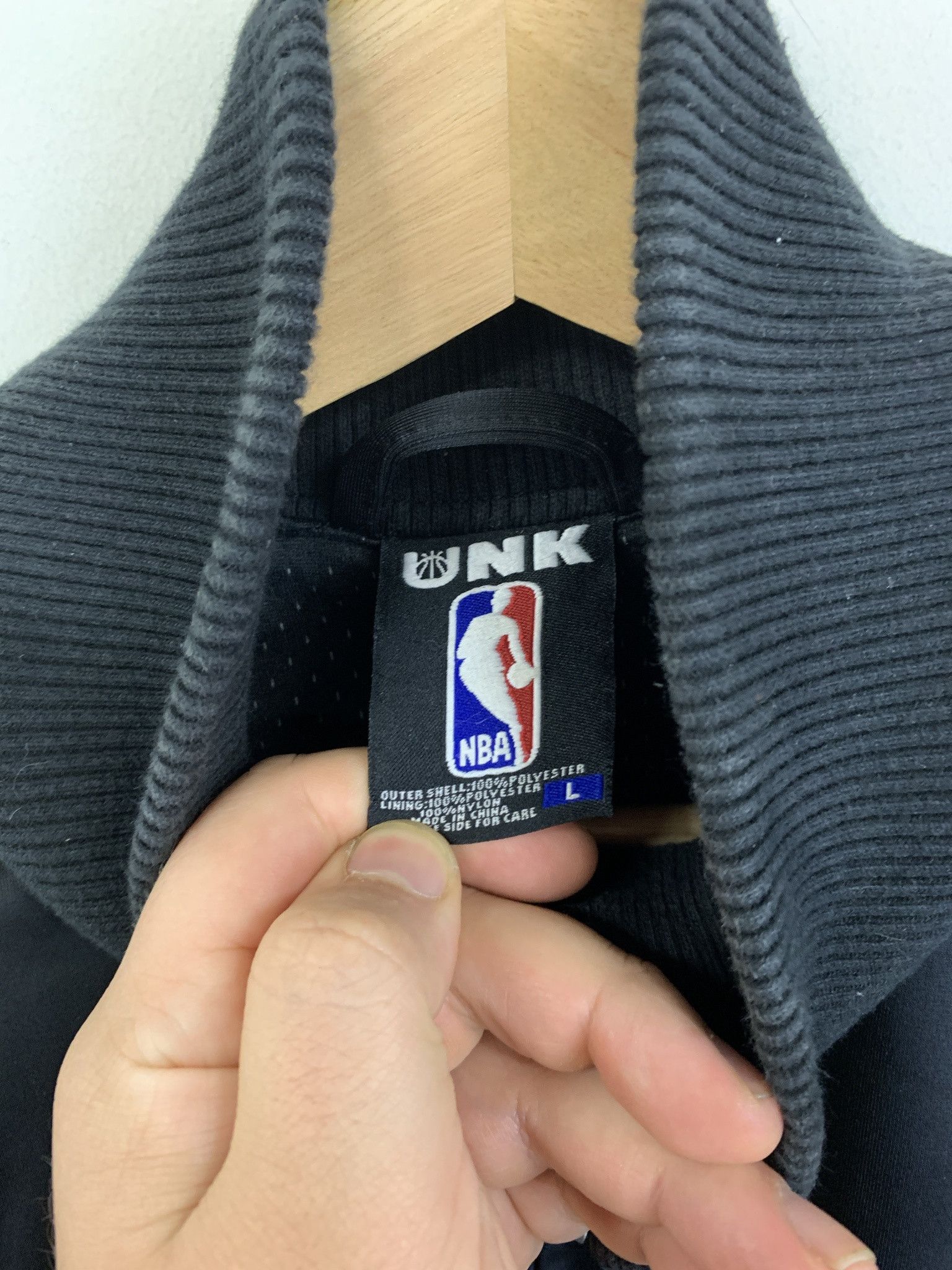 NBA × Vintage Vintage Crewneck 1990s Trailblazers Track Jacket Warm Up Jacket Size L Size US L / EU 52-54 / 3 - 2 Thumbnail